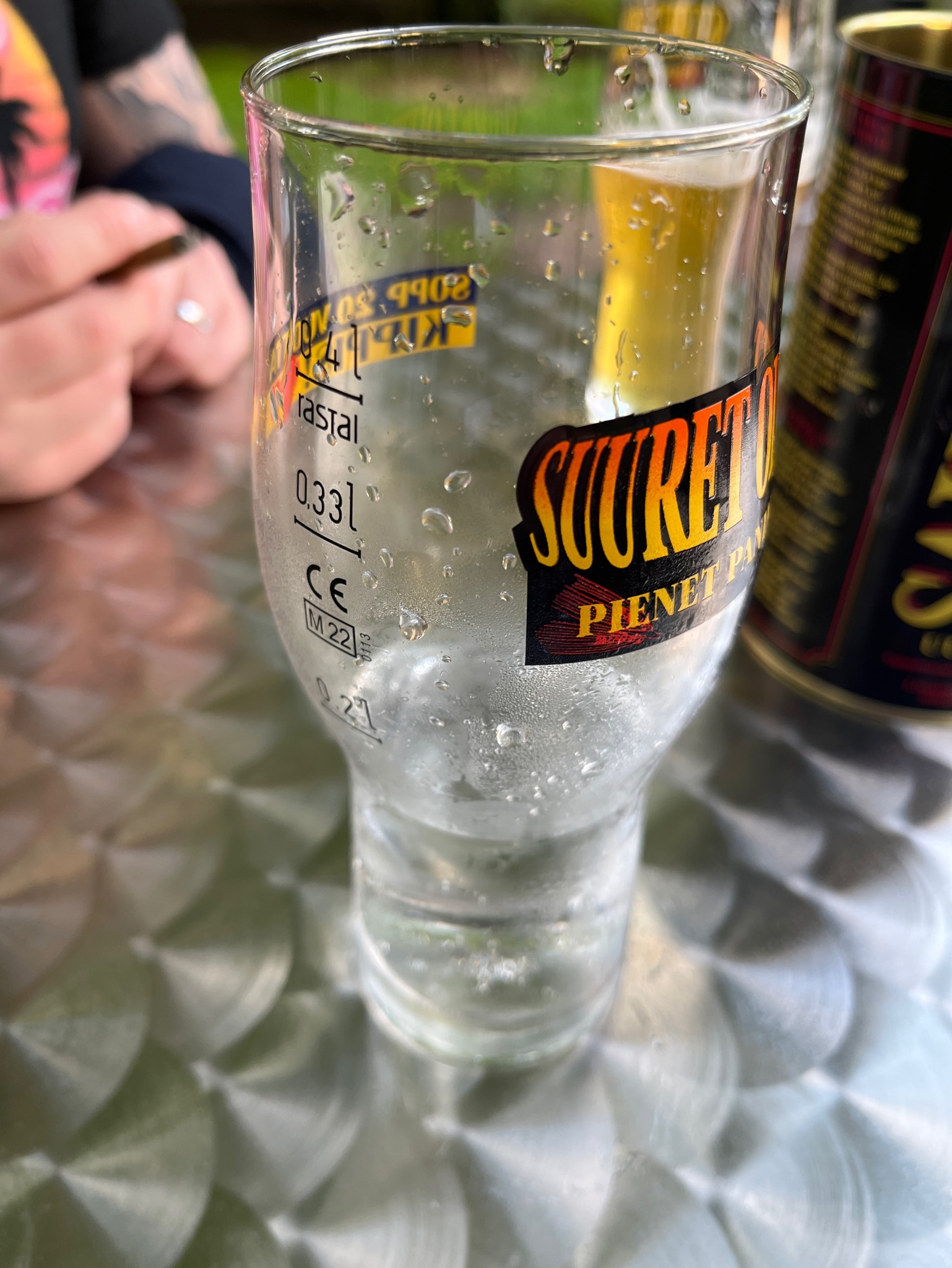 Hard Seltzer Strawberry & Basil, Finland