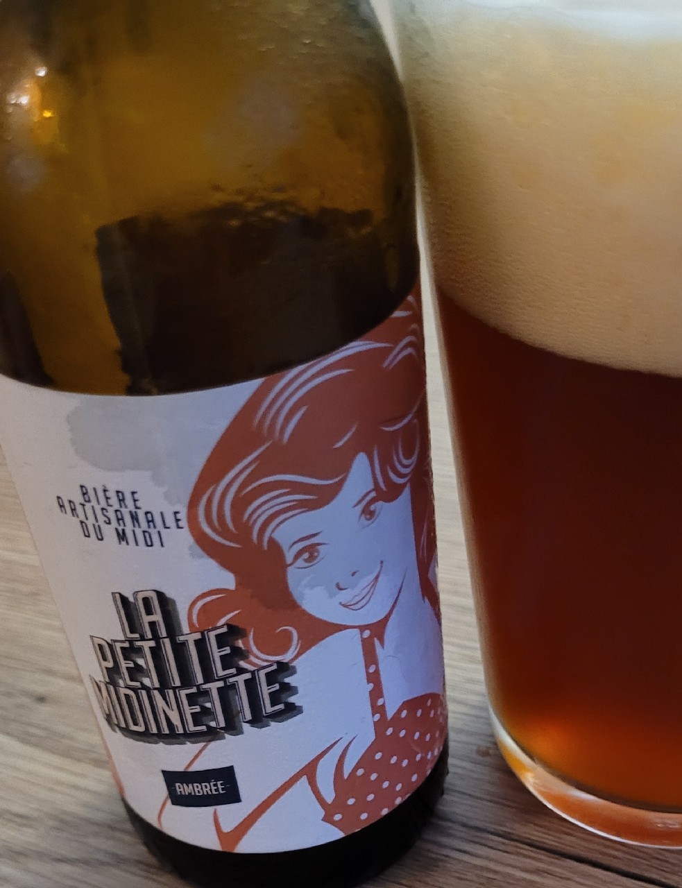 La Petite Midinette Ambrée, France