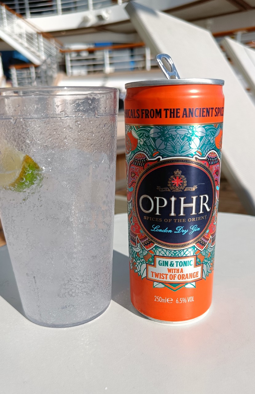 opihr gin & tonic orange, England