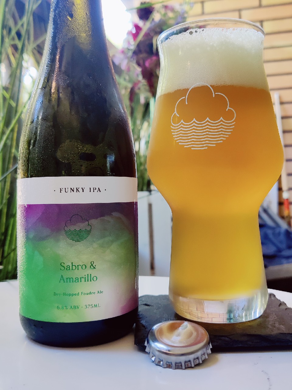Sabro & Amarillo Foudre Beer, England