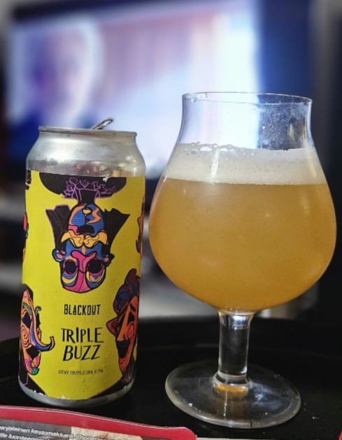 Triple Buzz, Romania