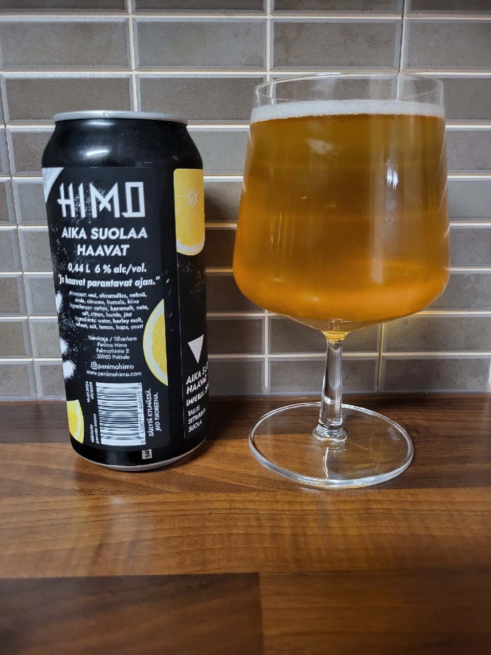 Aika Suolaa Haavat, Finland