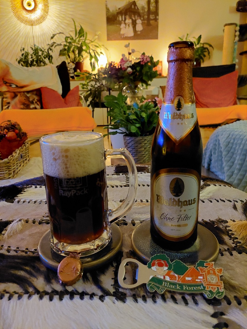 Ohne Filter Dunkel, Germany