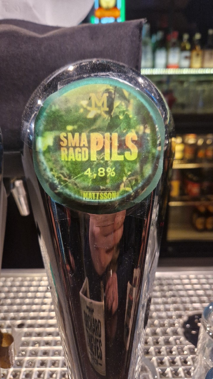 Smaragd Pils, Finland