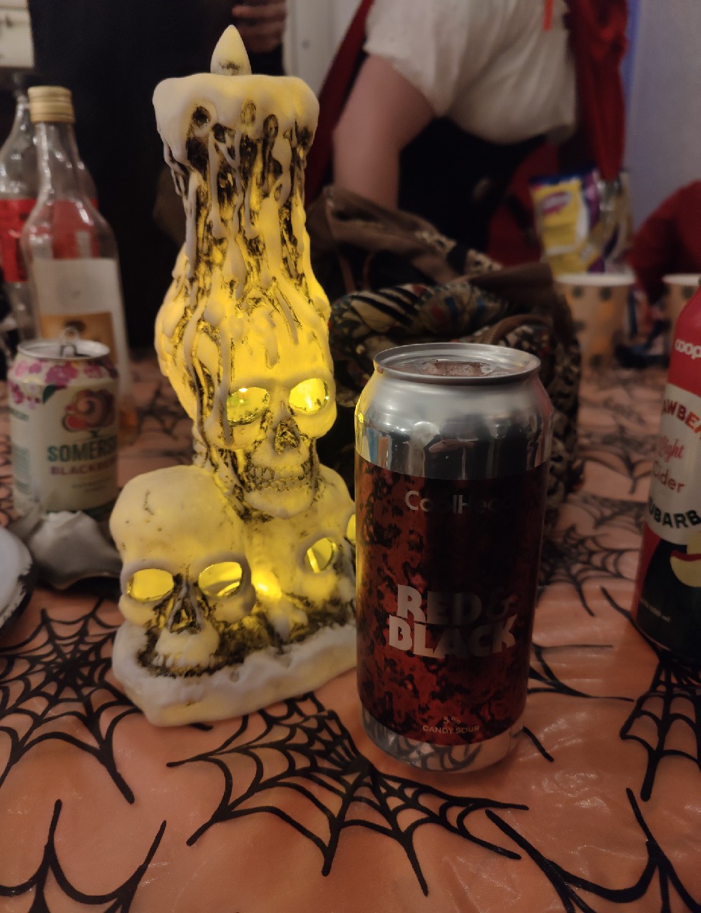 Red & Black, Finland