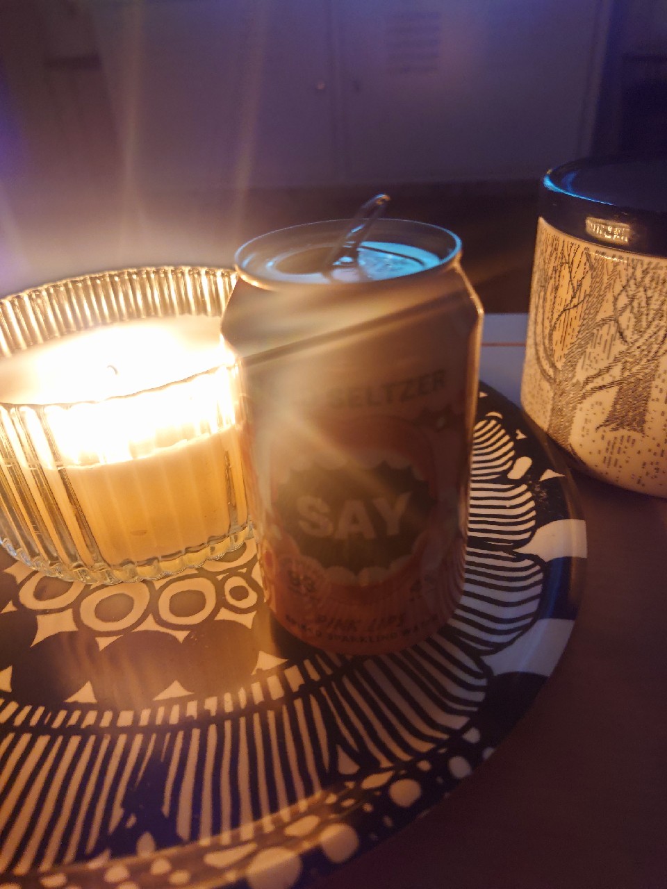 SAY Hard Seltzer: Pink Lips, Finland