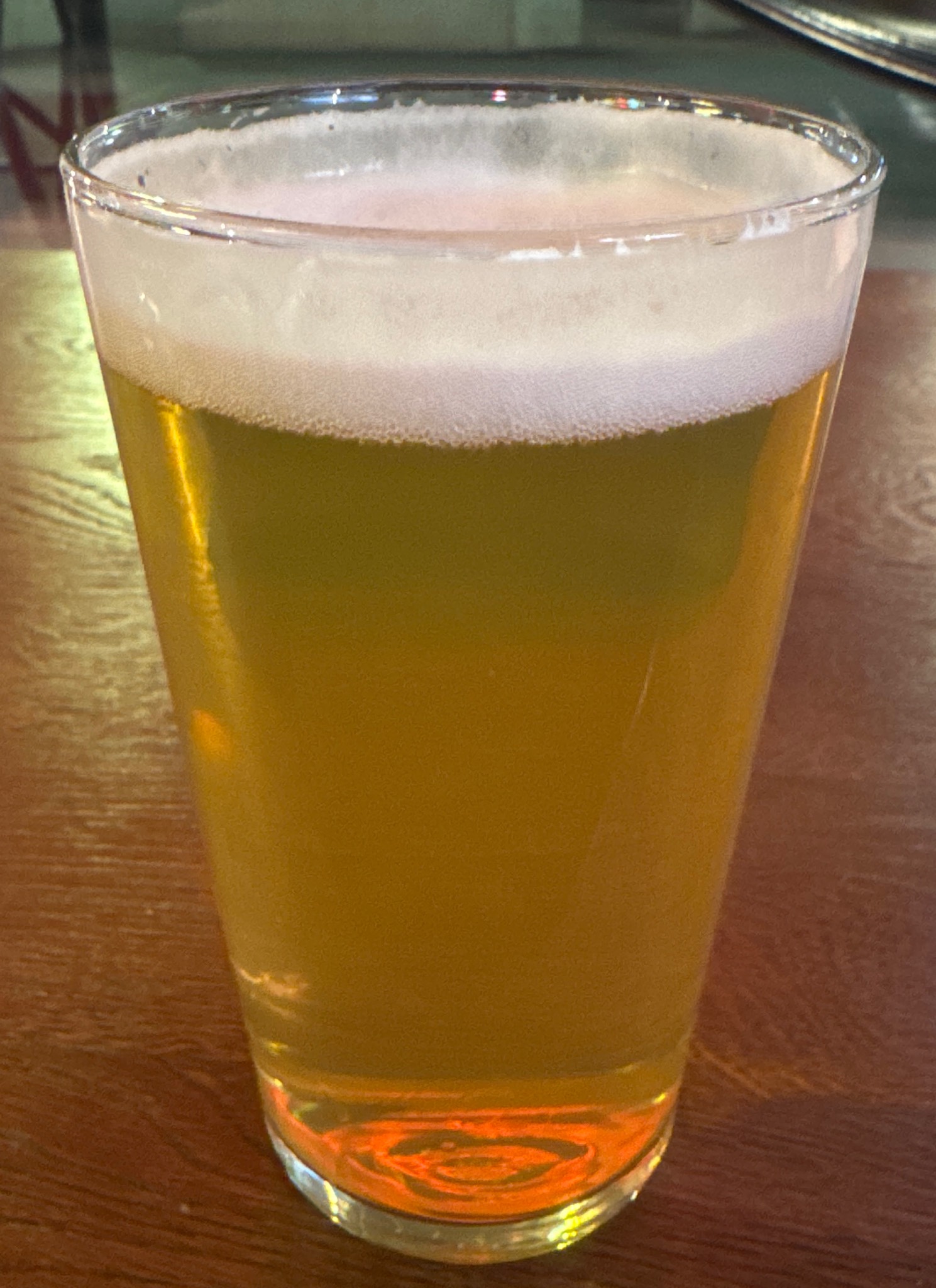 Smaragd Pils, Finland