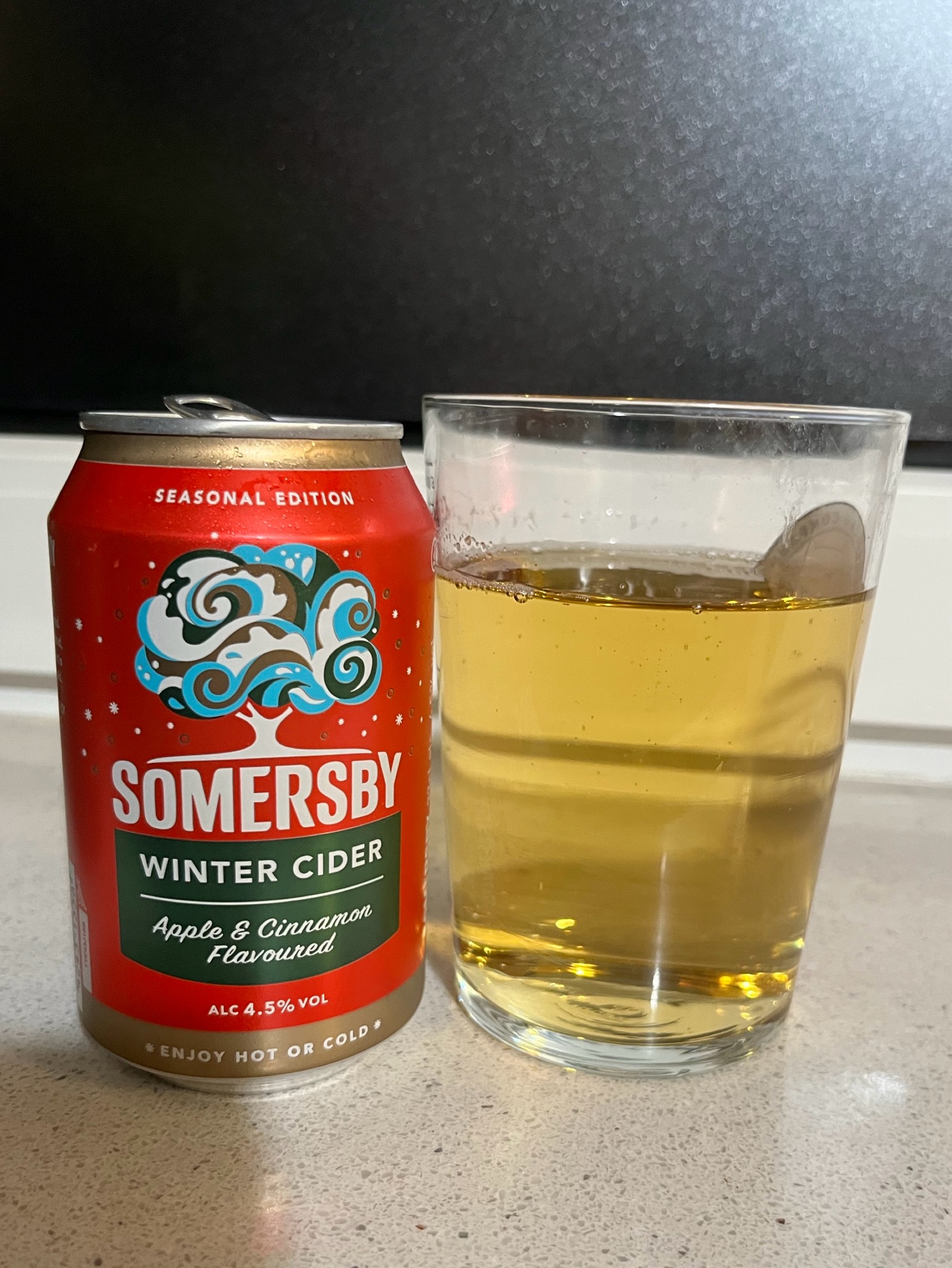 Somersby Apple & Cinnamon Winter Cider, Denmark