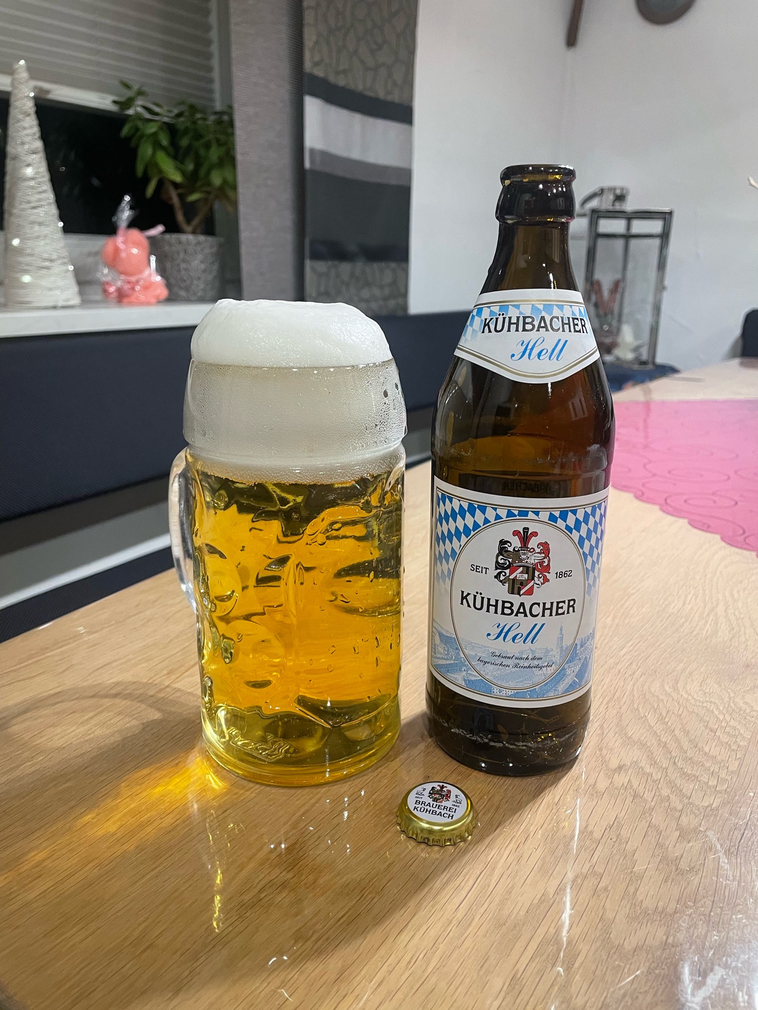 Kühbacher hell, Brauerei Kühbach