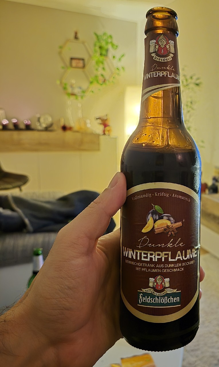 Dunkle Winterpflaume, Germany