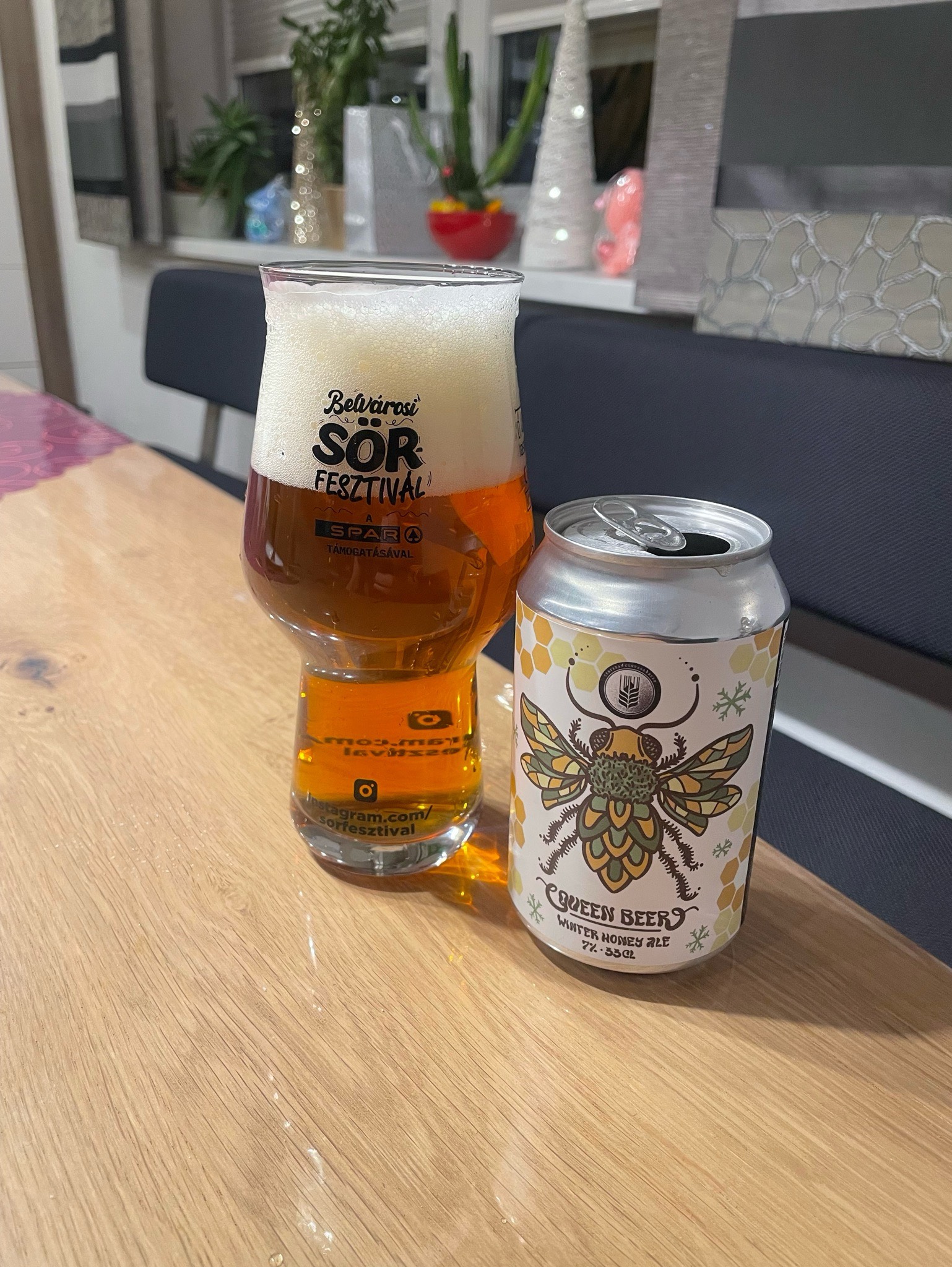 Queen Beer - Winter Honey Ale, Spain