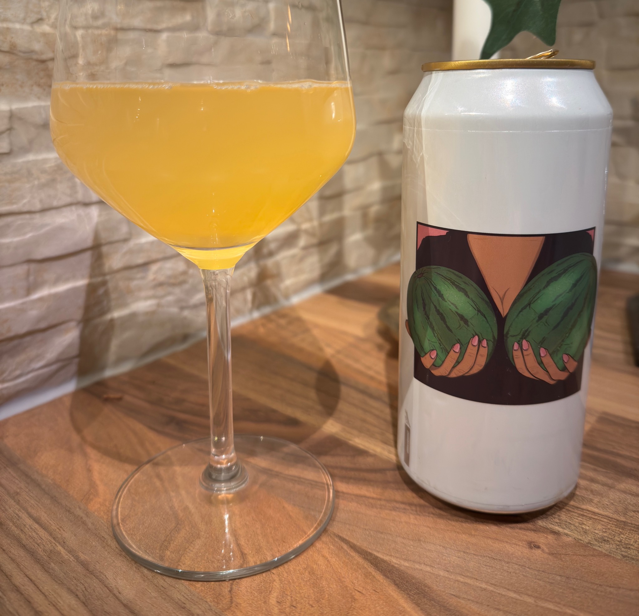 squeeze those juicy melons, Sweden