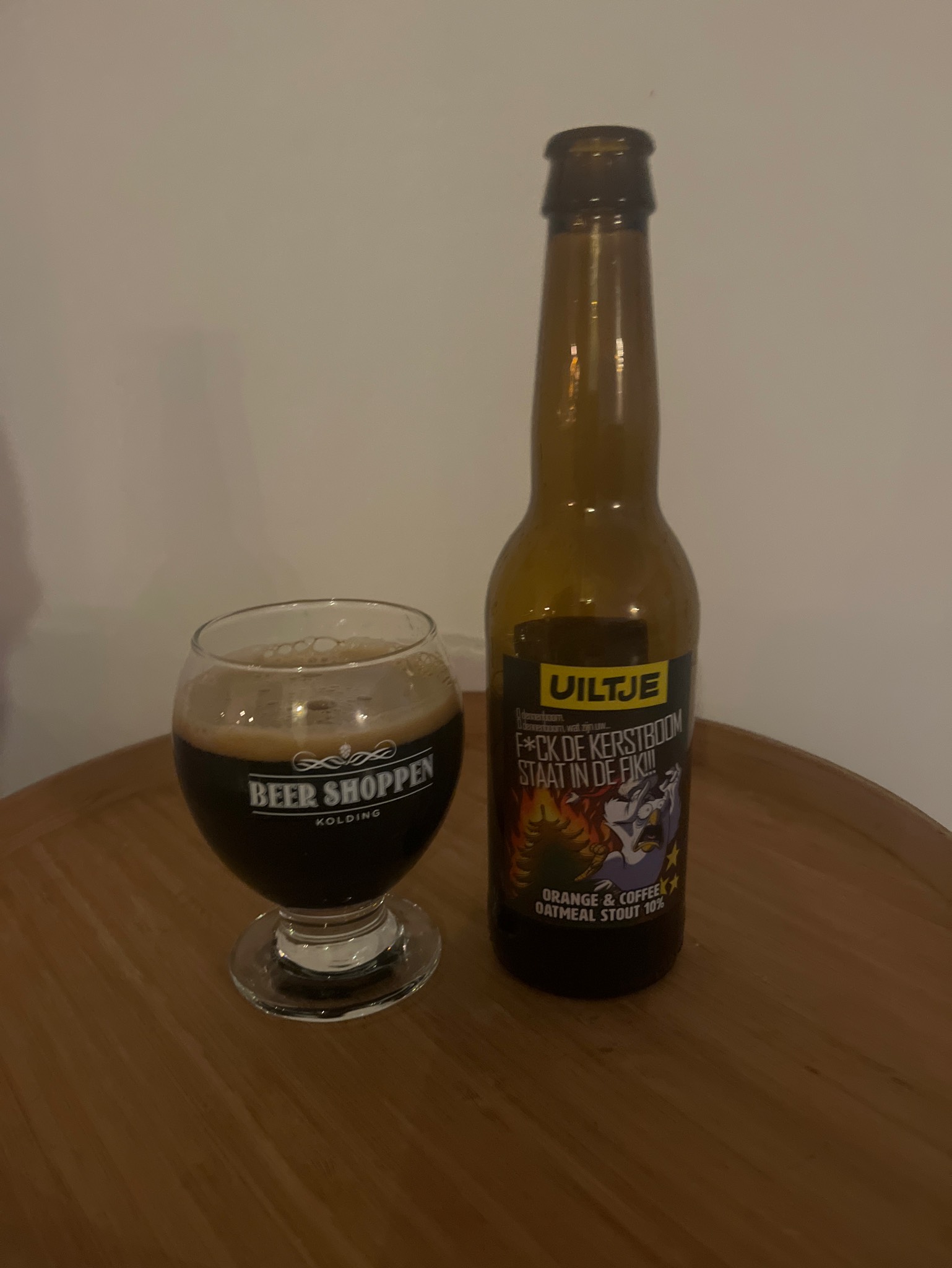 F*ck the Christmas Tree Is On Fire!!! / F*ck de Kerstboom Staat in de Fik!!, Netherlands