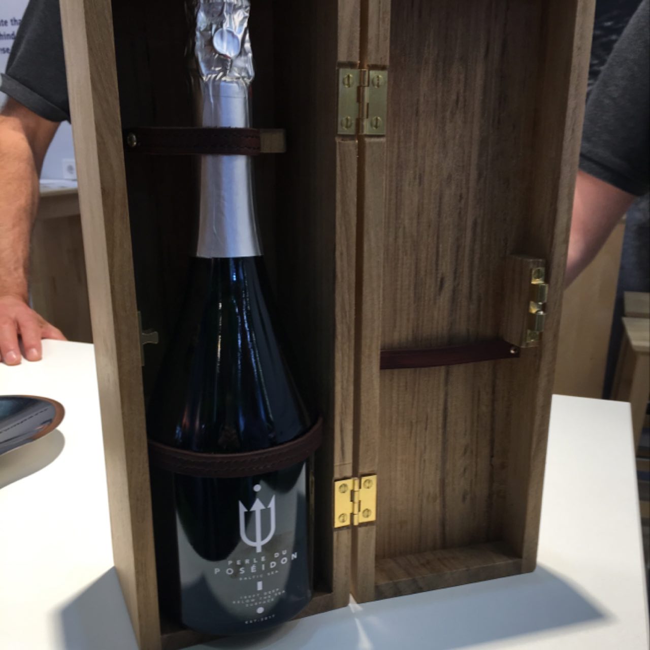 Perle du Poséidon, Finland