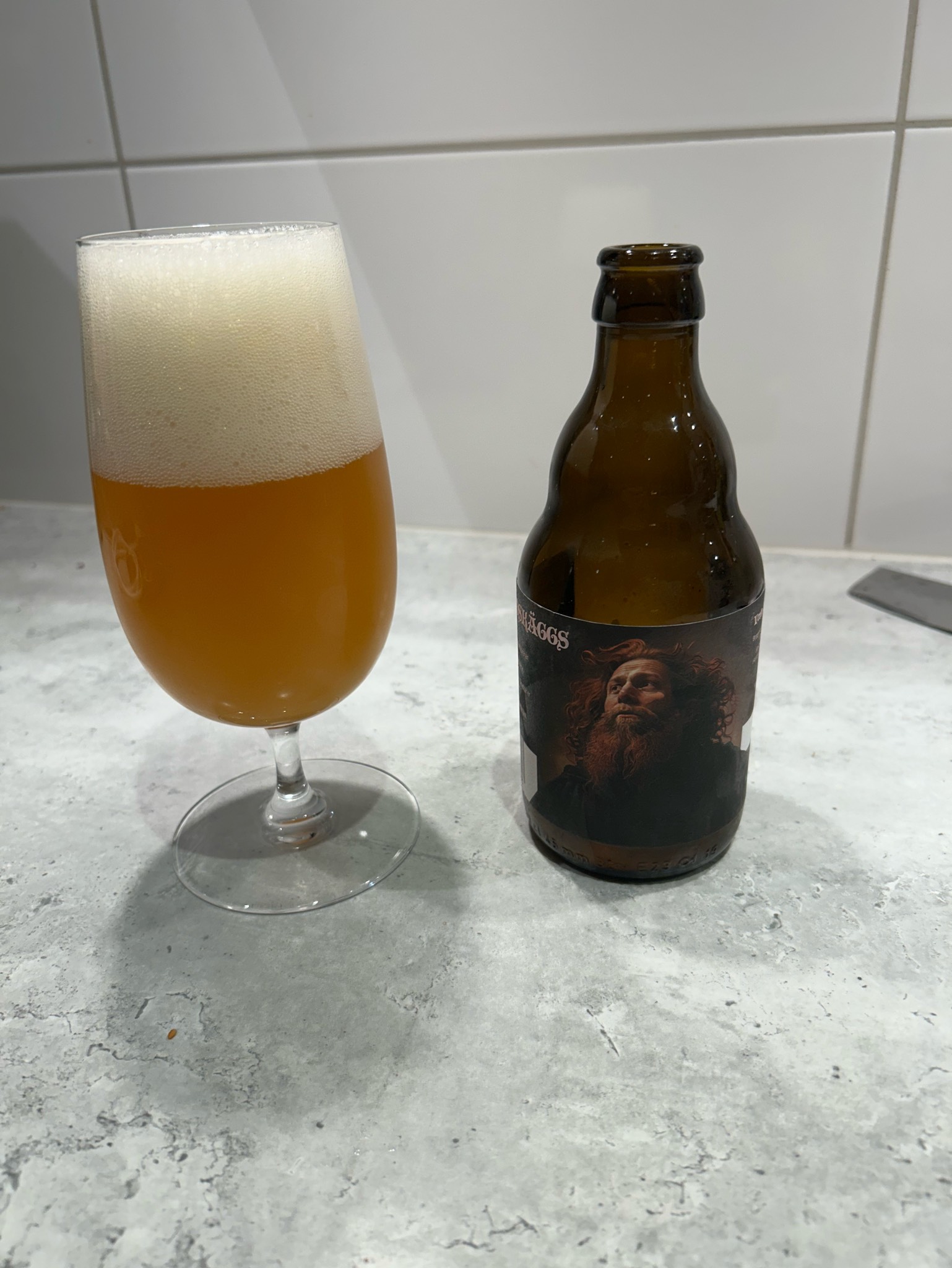 Fader Rödskäggs XLIV-IPA, Sweden