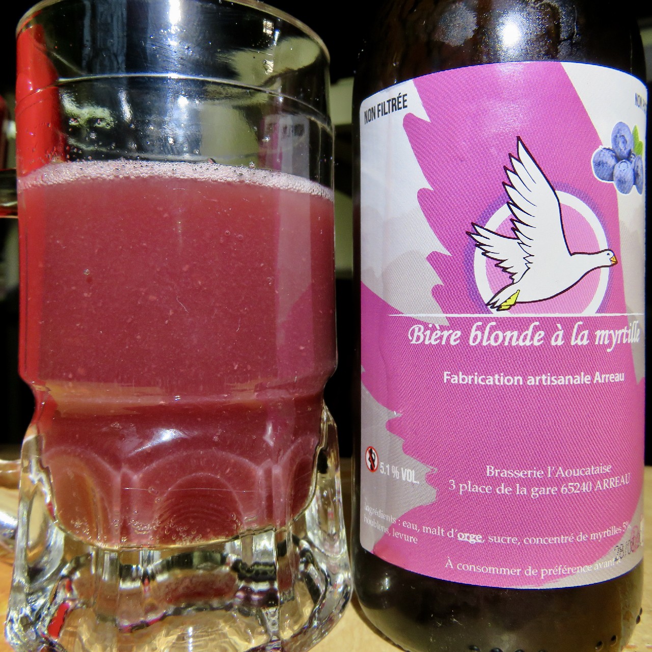 L'Aoucataise Blonde À La Myrtille, France