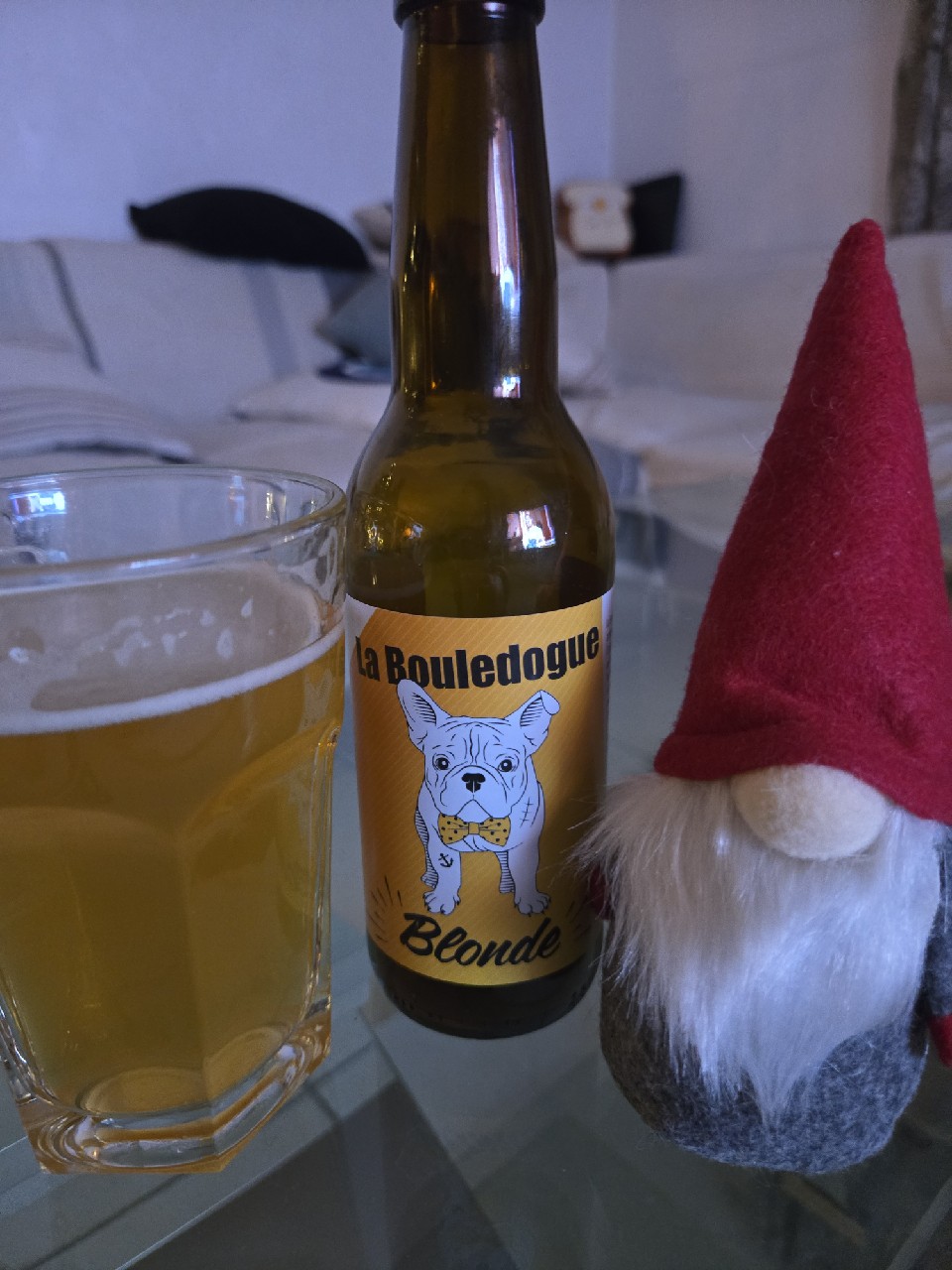 La Bouledogue Blonde, France