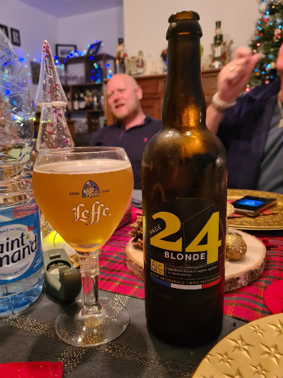 Page 24 Blonde, France