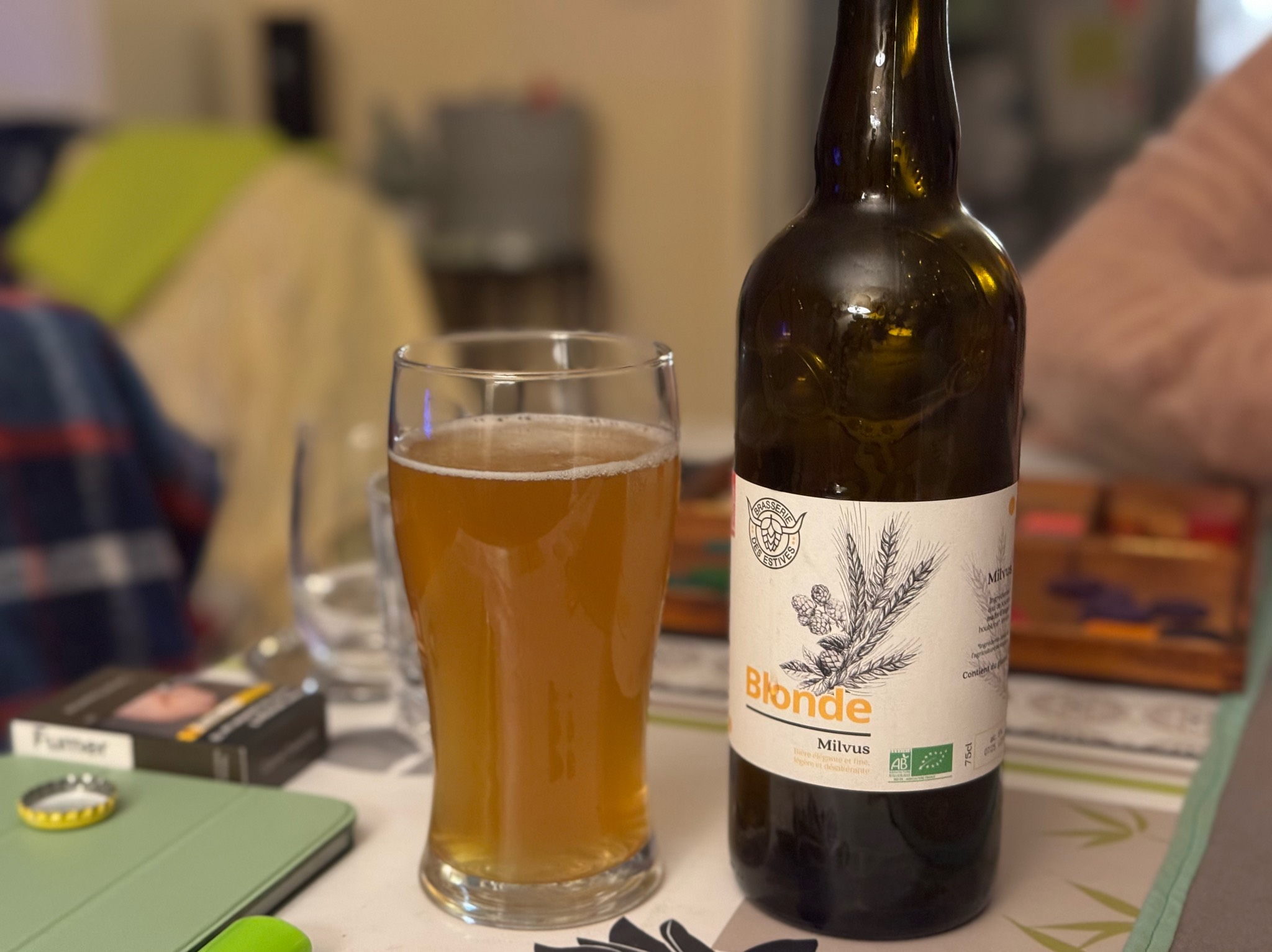 Milvus Blonde, France