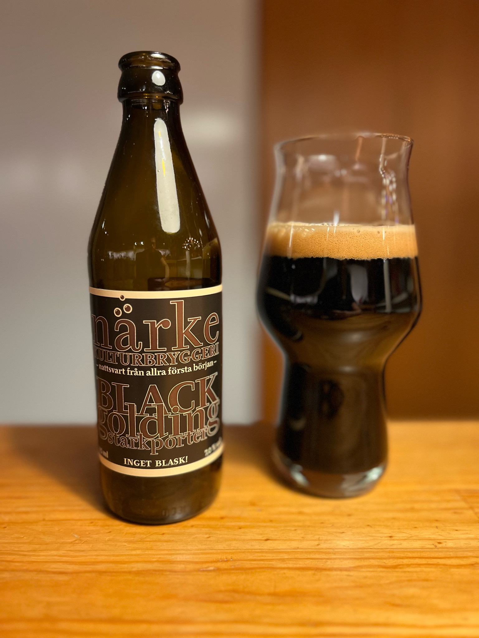 Black Golding Starkporter, Sweden