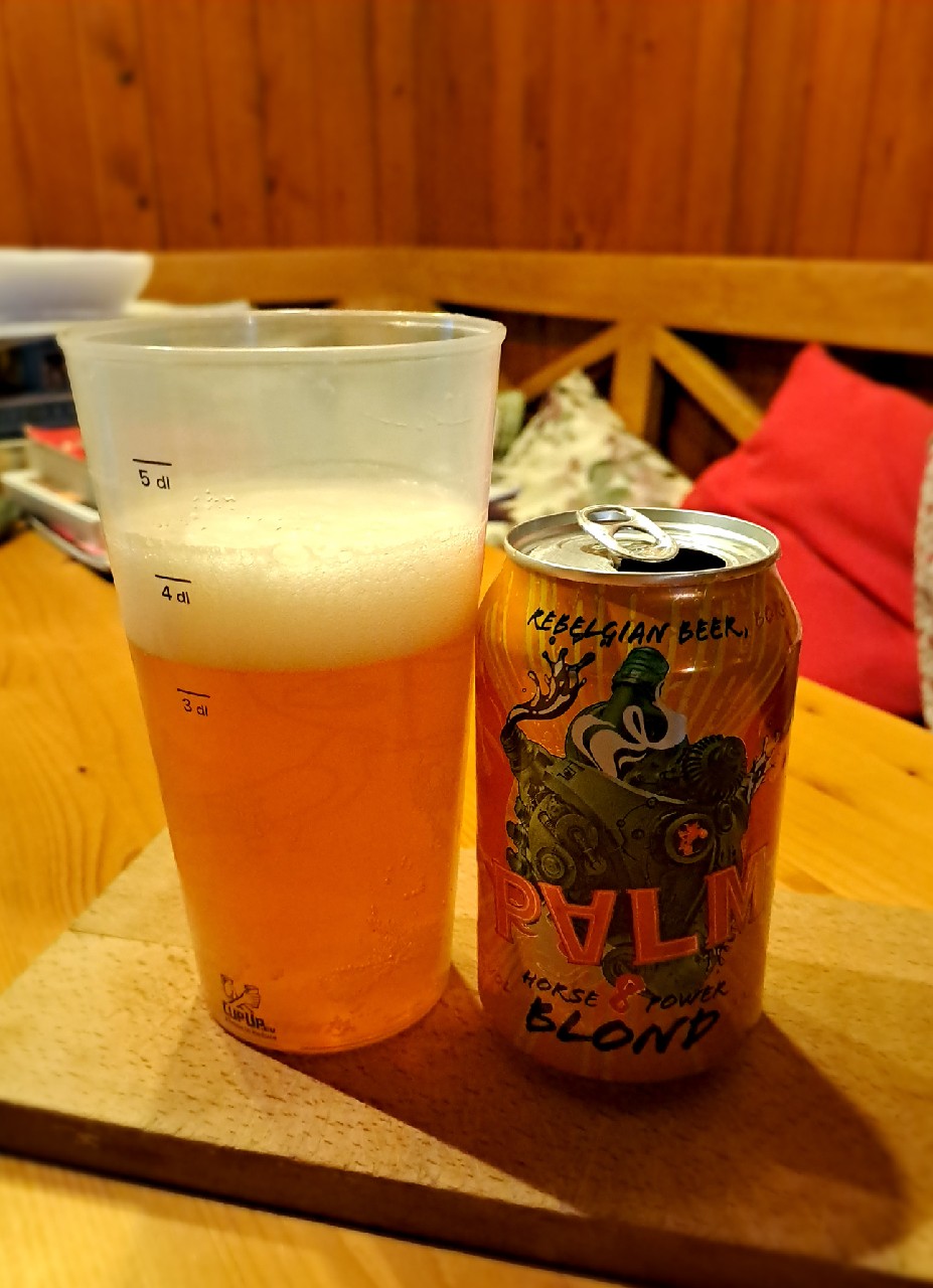 8 Horse Power Blonde, Belgium