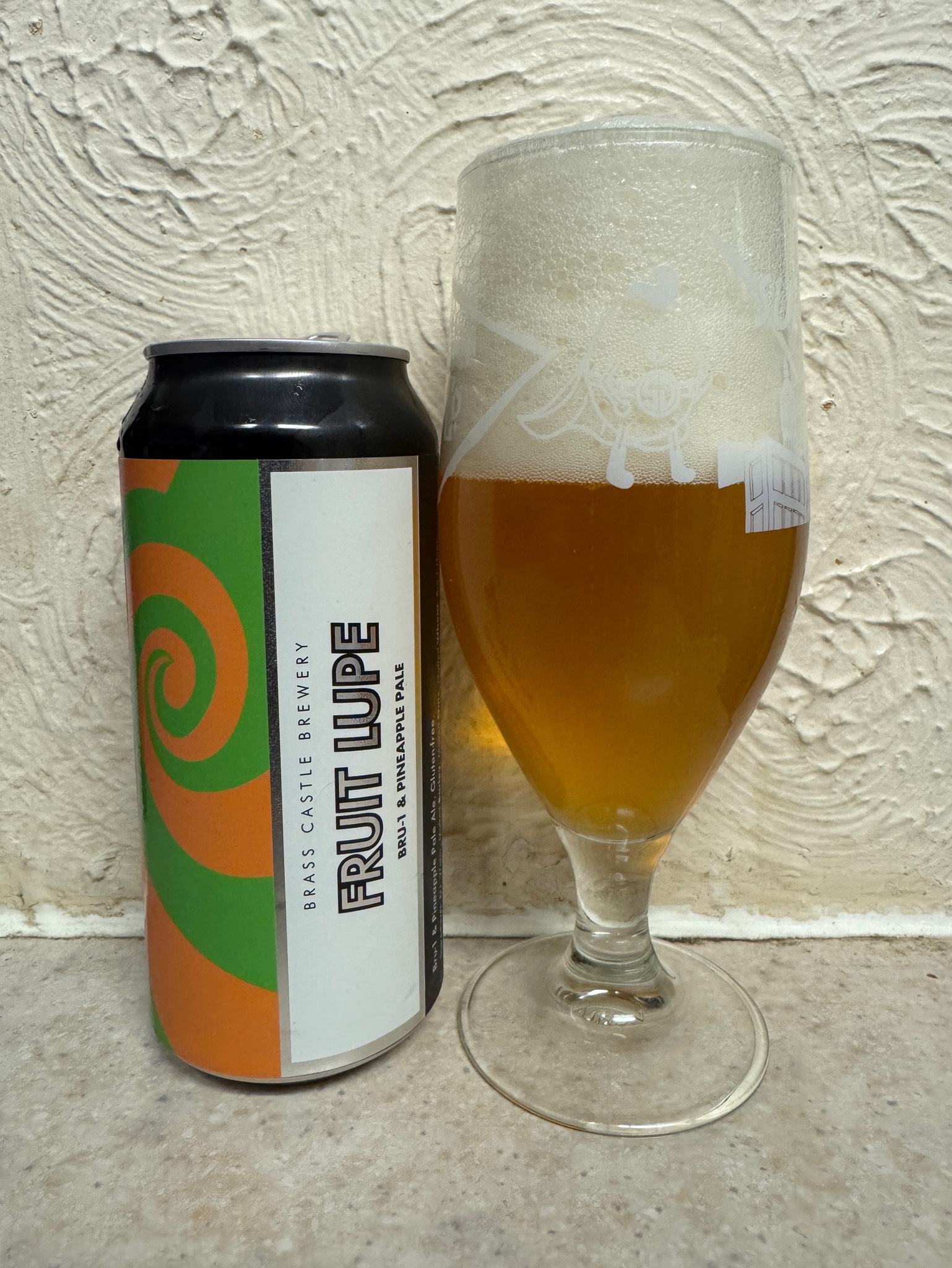 Fruit Lupe - Bru-1 & Pineapple Pale, England