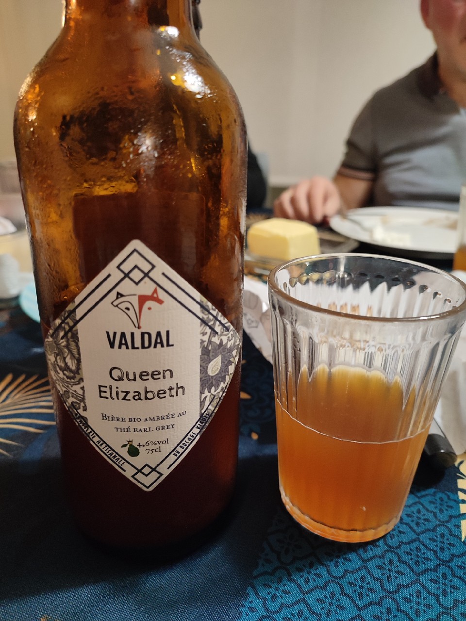 Queen Elizabeth, France