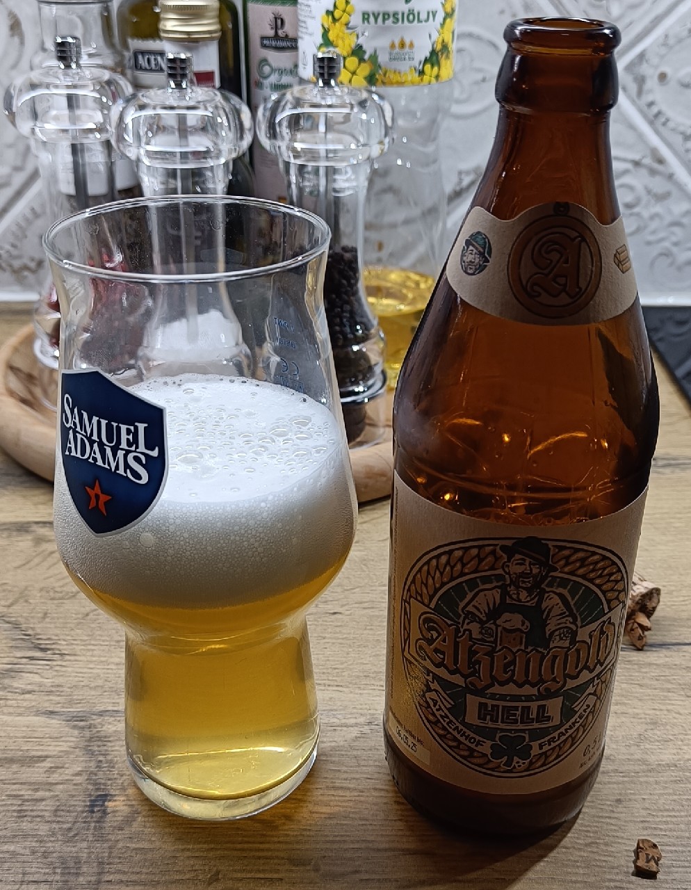 Atzengold Hell, Atzengold