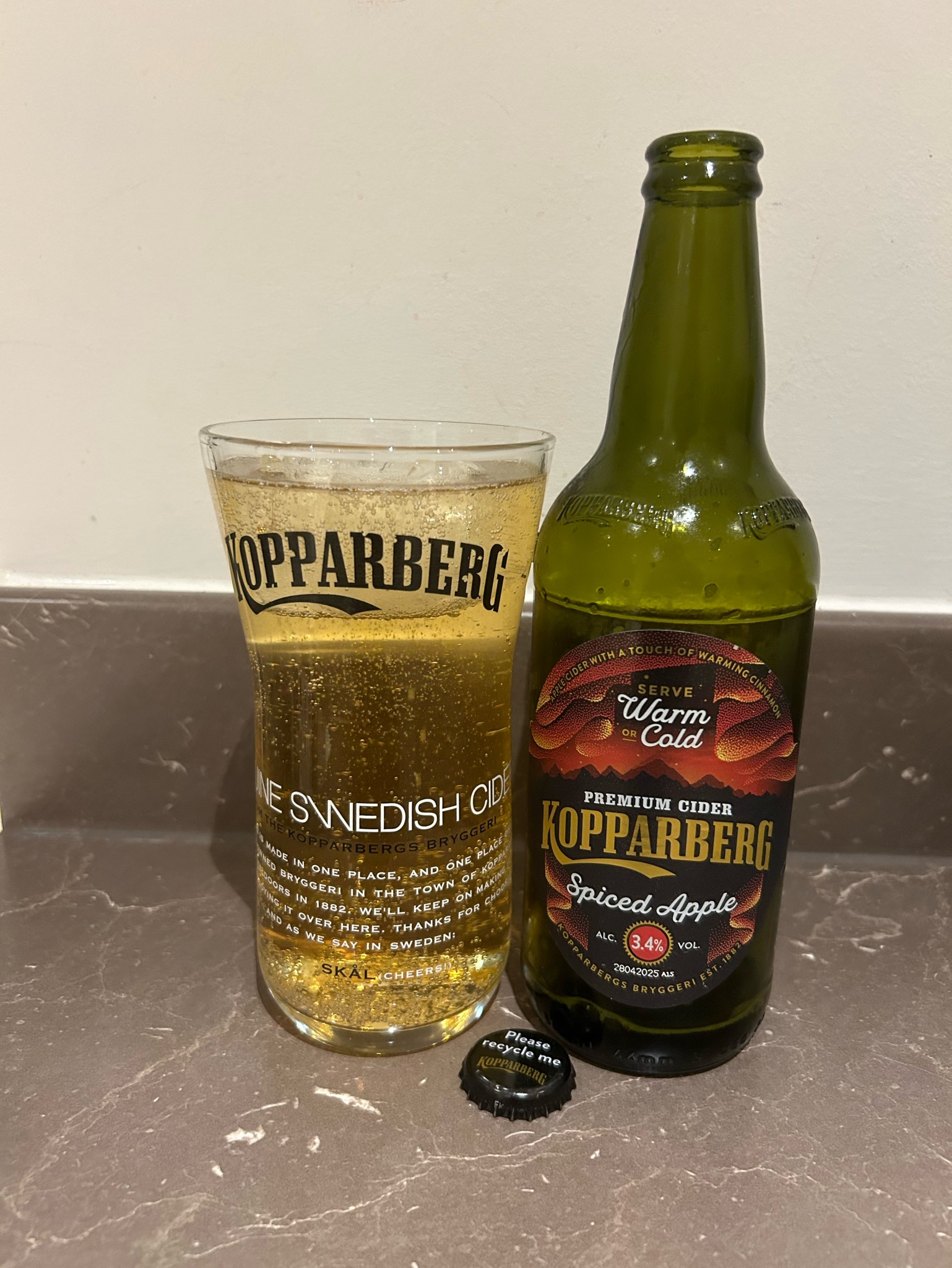 Spiced Apple, Sweden