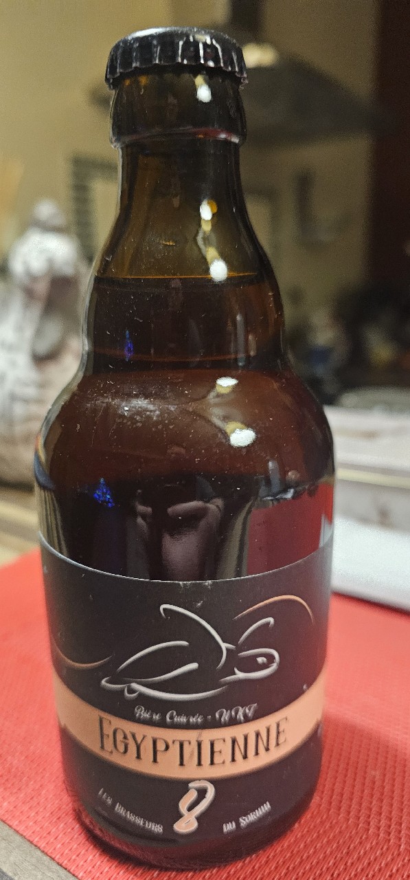 8 Égyptienne, France