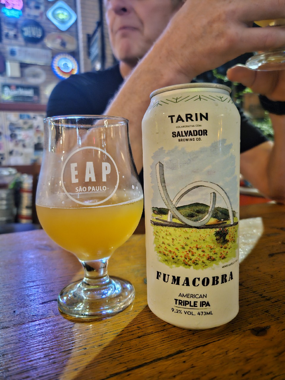 Fumacobra, Tarin cervejaria