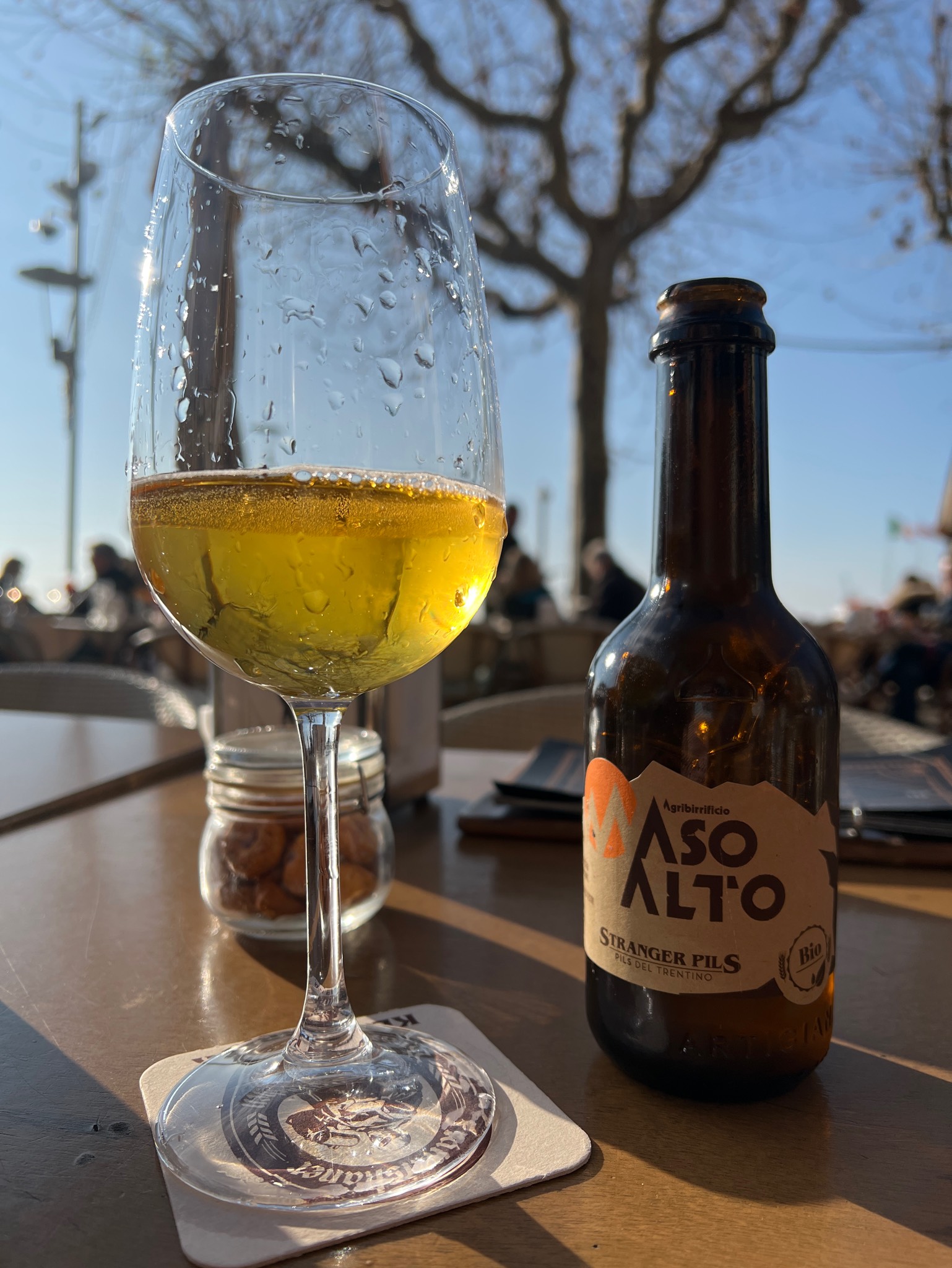 Stranger Pils, Maso Alto