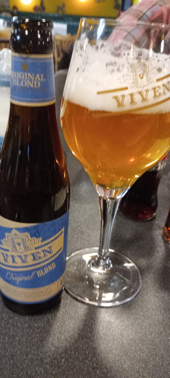 Viven Blond, Belgium