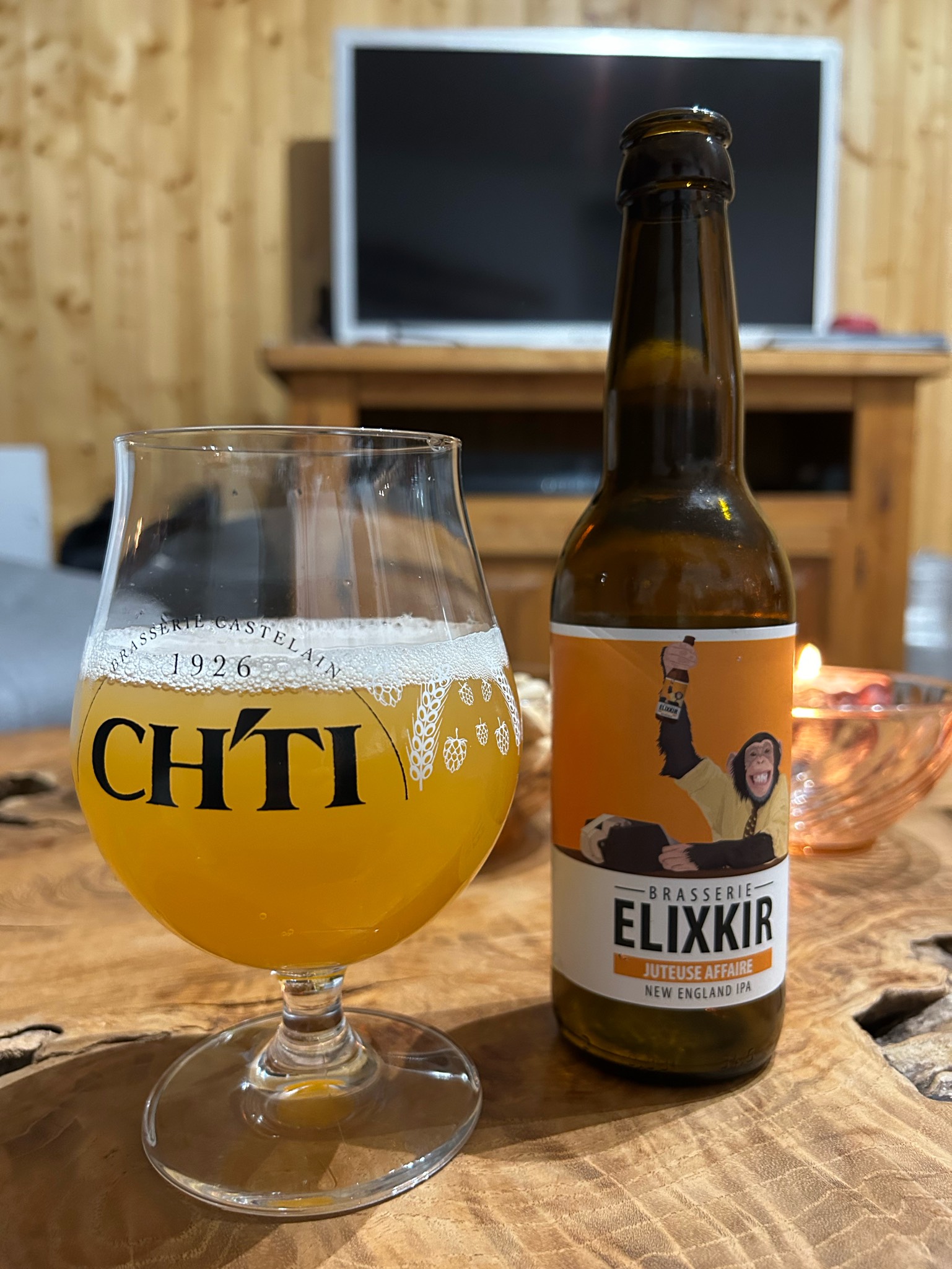 Juteuse Affaire, France