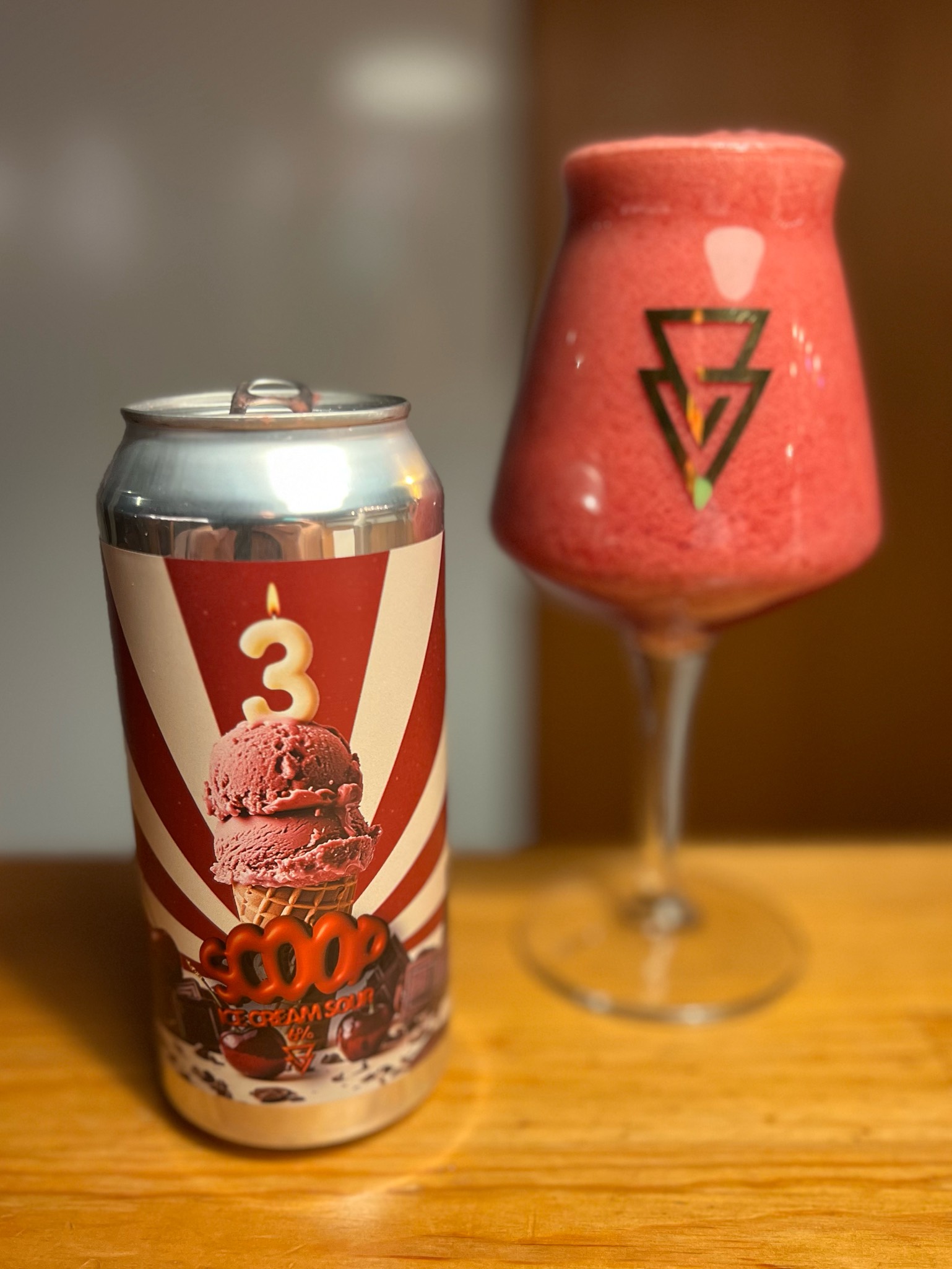 Scoop - Cocolate & Cherry Ice Cream Sour, England