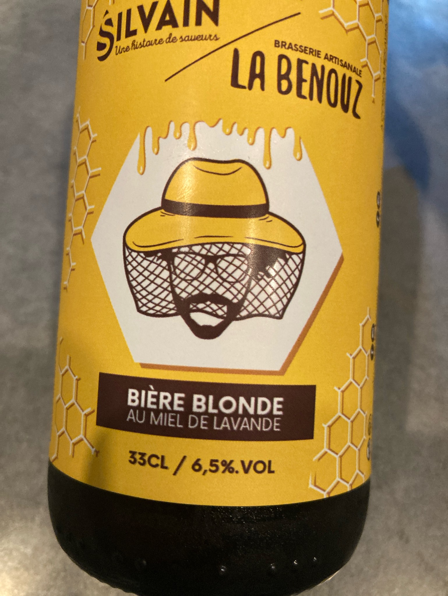 Bière blonde miel de lavande, France