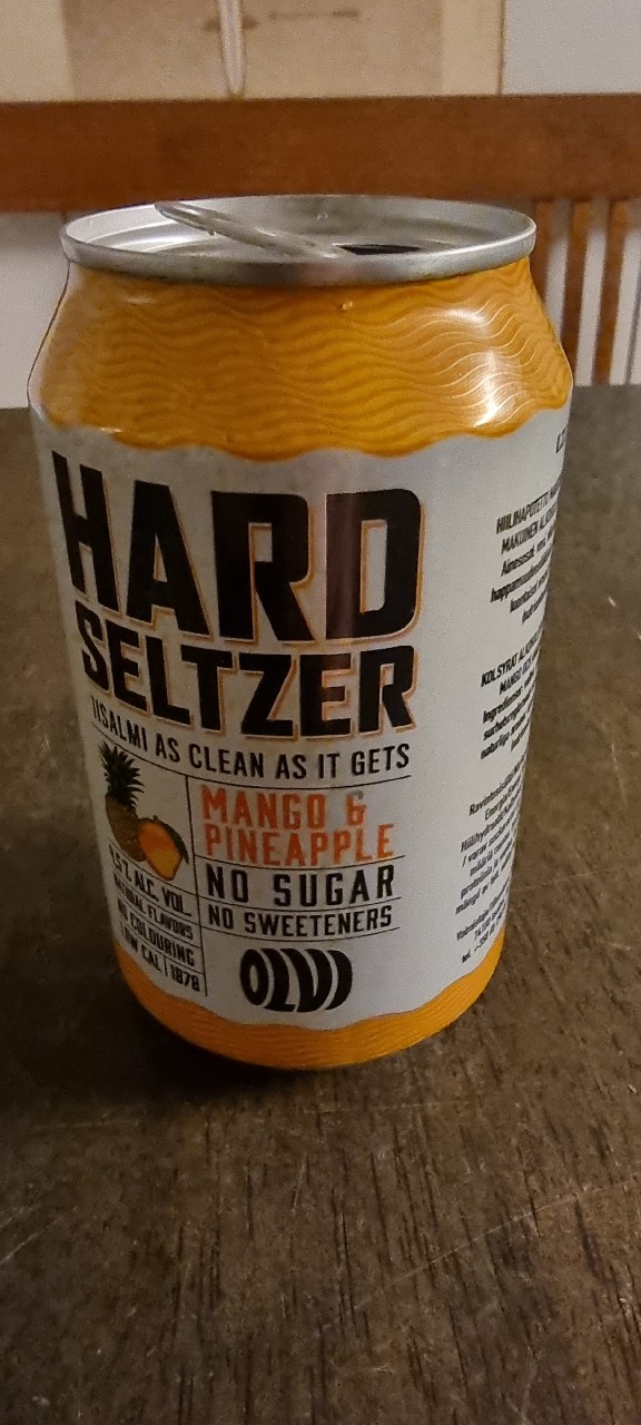 Hard Seltzer Mango & Pineapple, Finland
