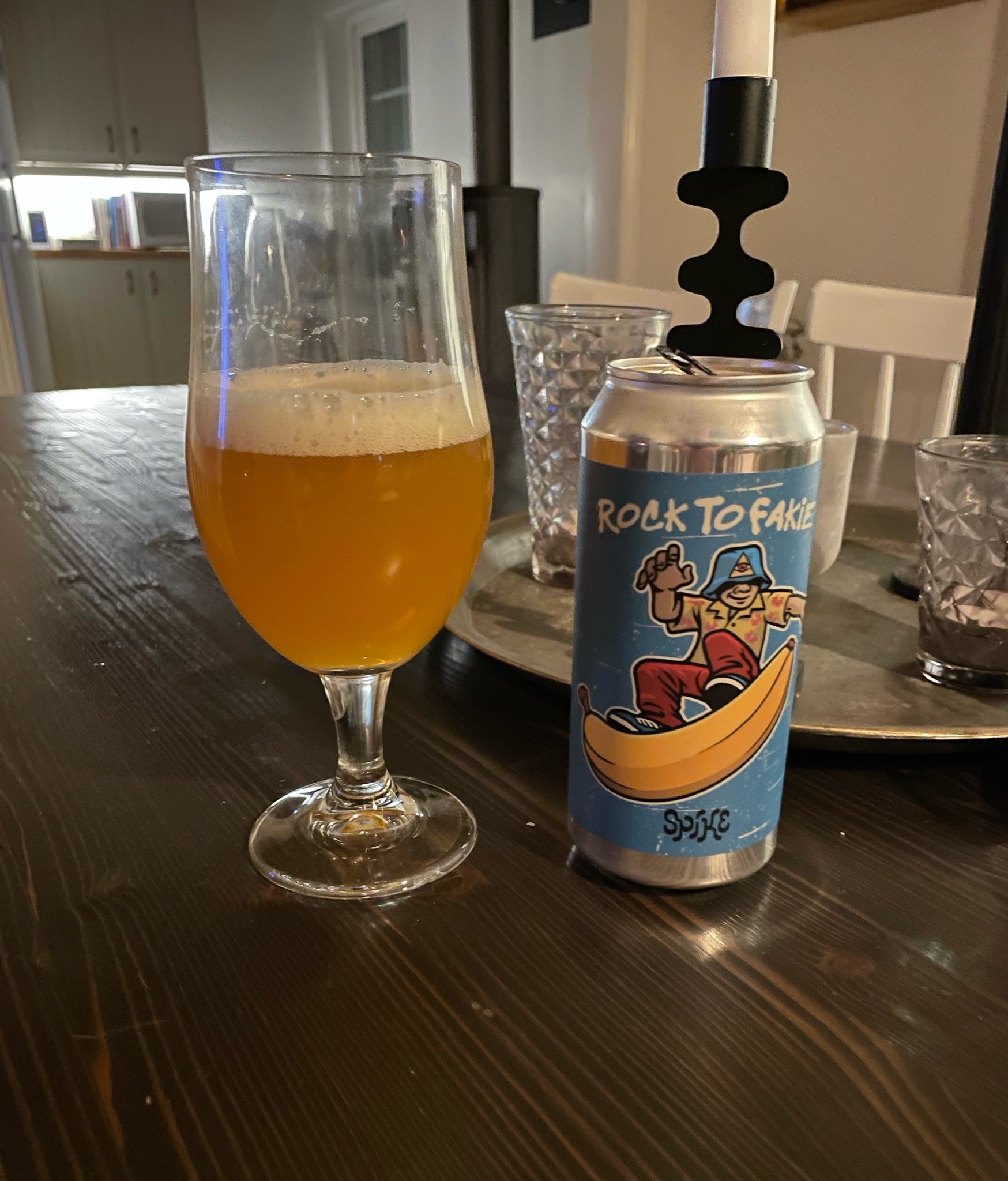 Rock to fakie, Sweden