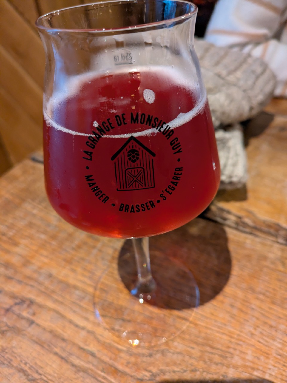 Une Autre Histoire, France