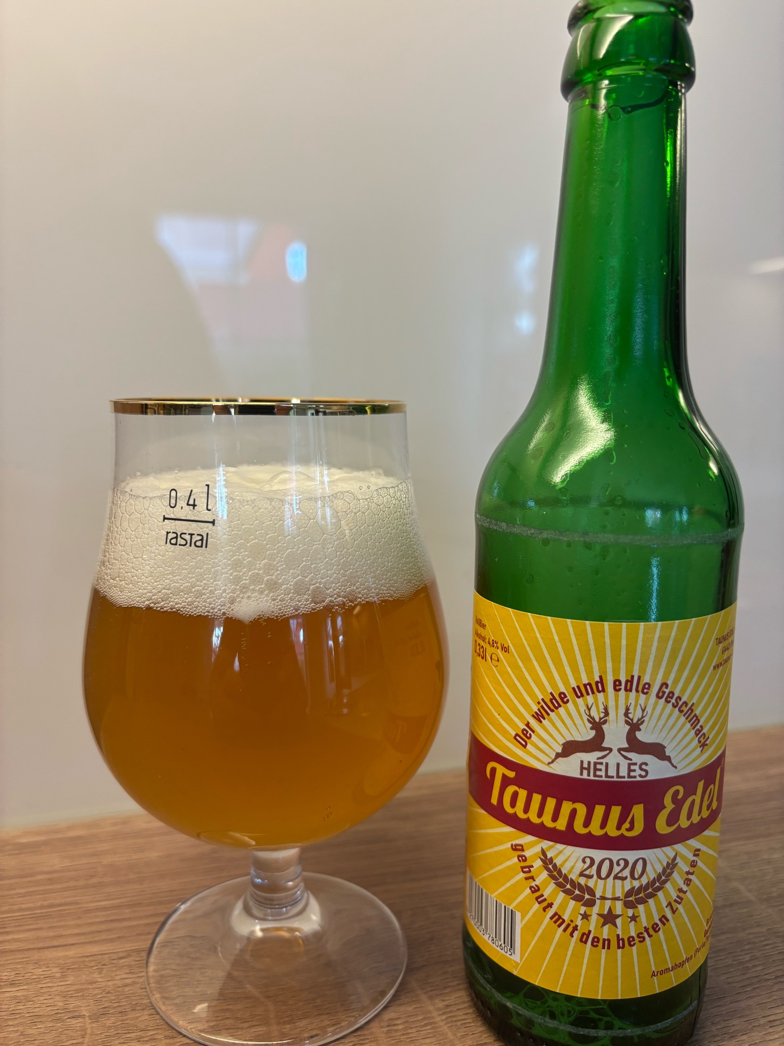 Taunus Edel Helles, Taunus Edel