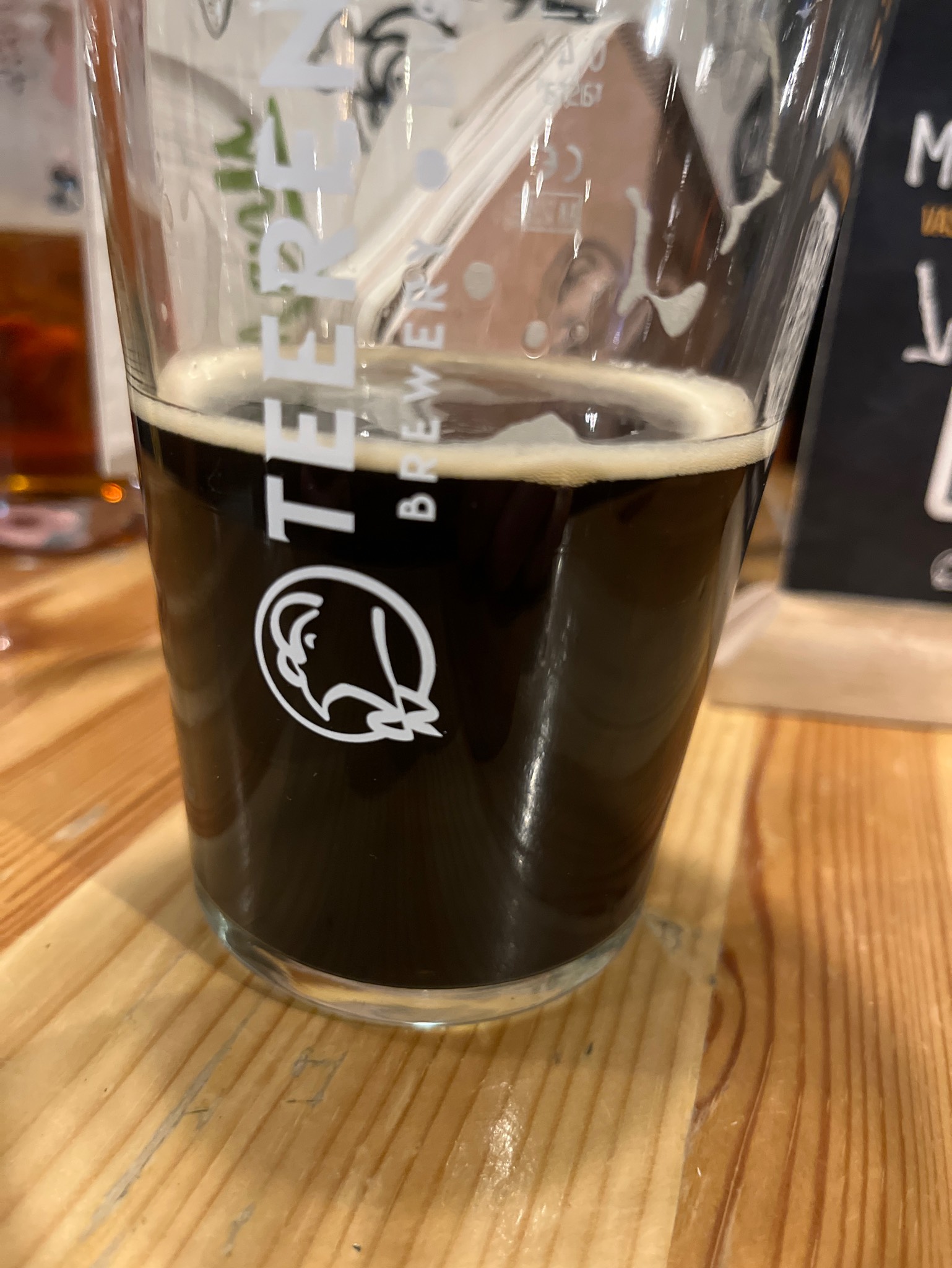 Stout tumma stout-olut, Finland