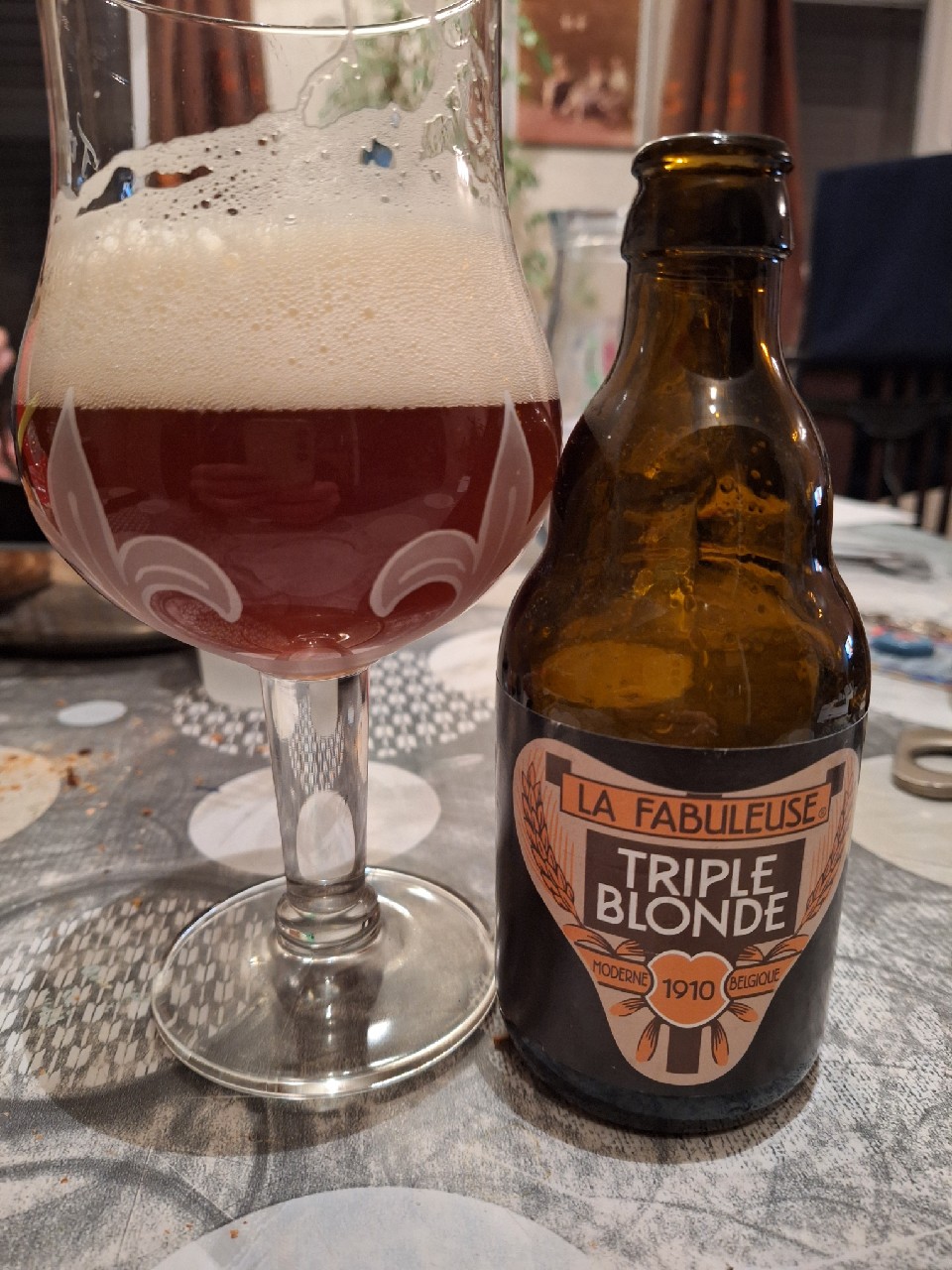 La Fabuleuse Triple Blonde, Belgium