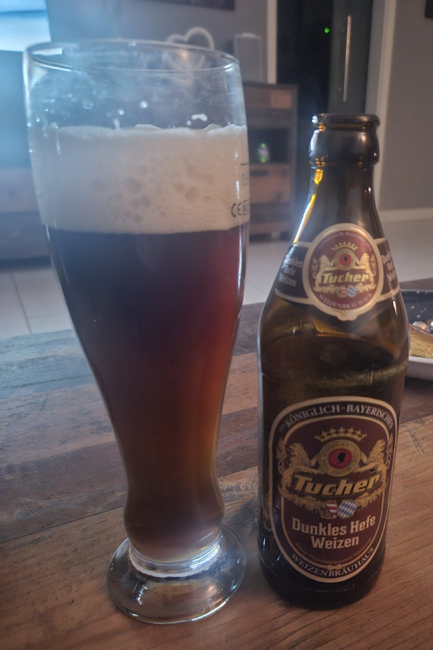 Tucher Dunkles Hefe Weizen, Germany