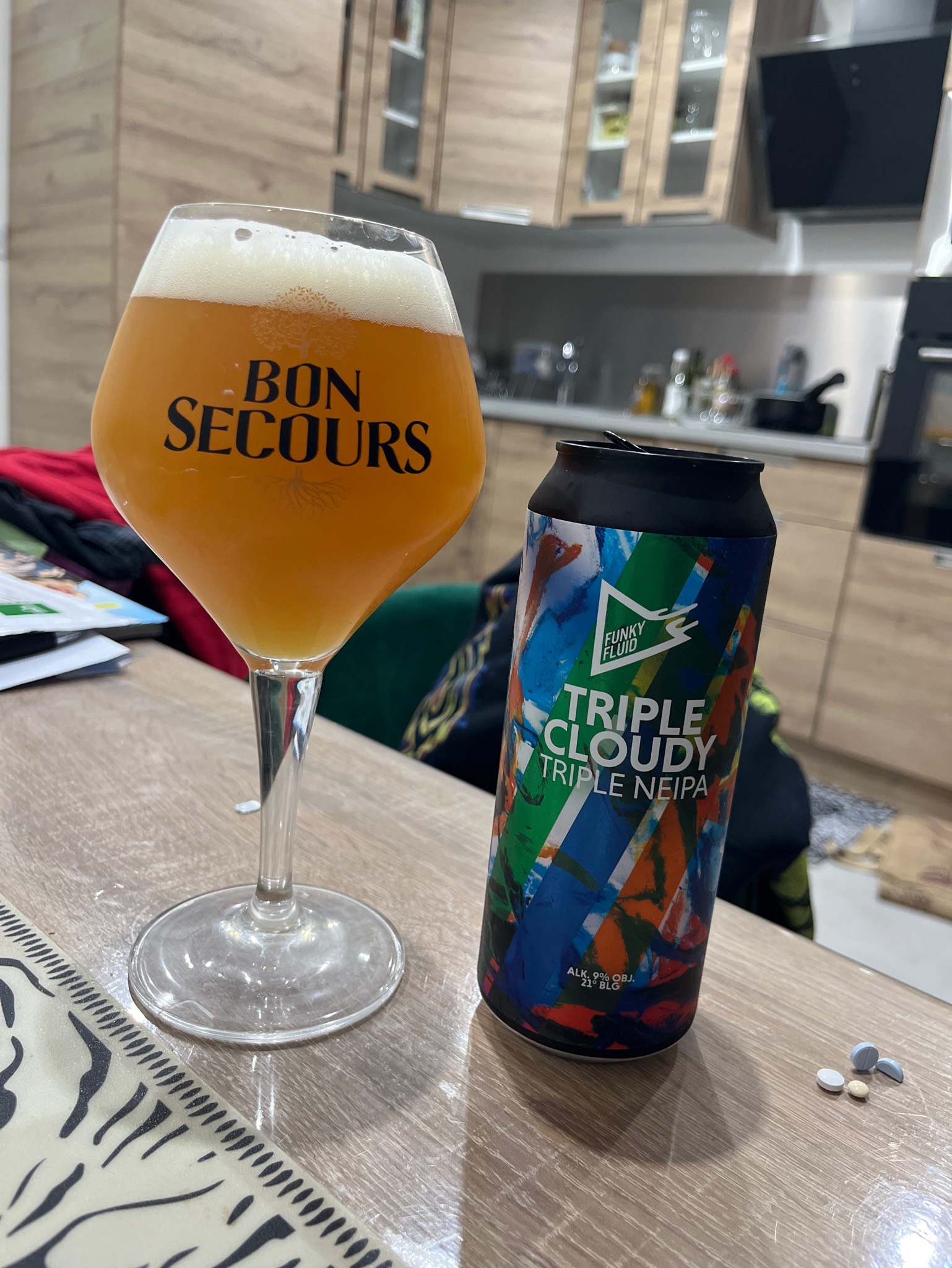 Triple Cloudy, Poland