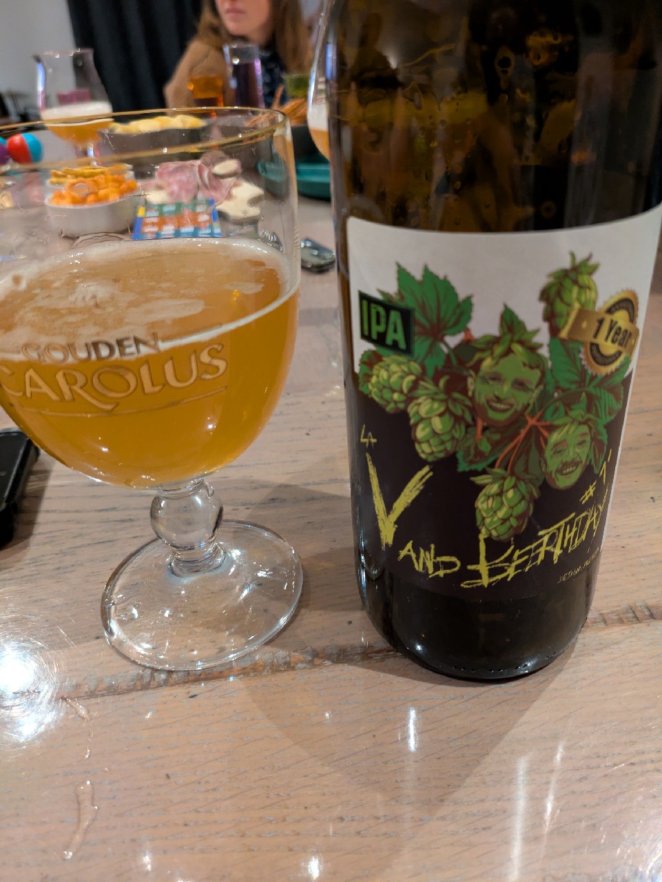 La V and Beerthday #1, France