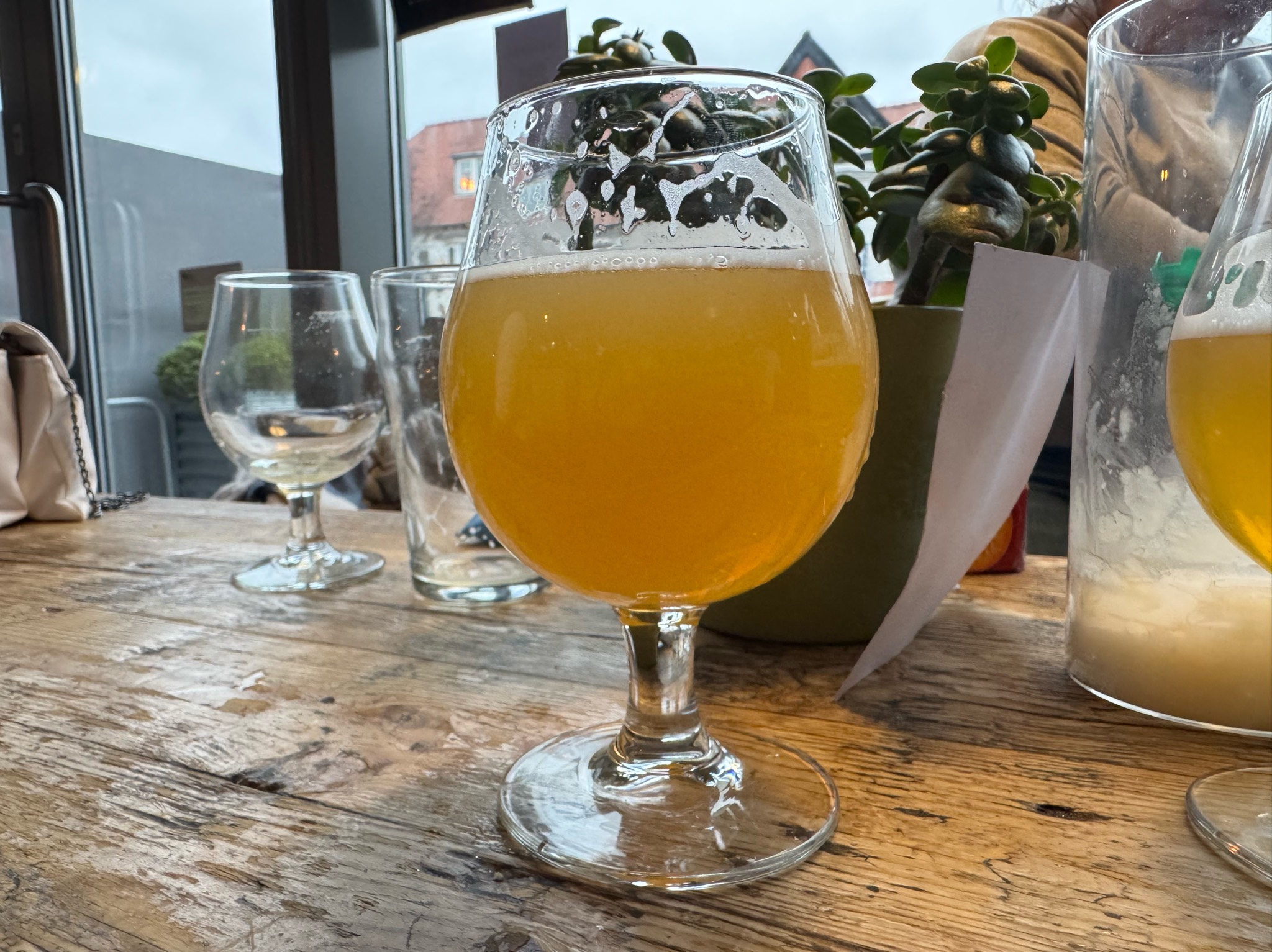 Frigorifié Et Précaire, Canada