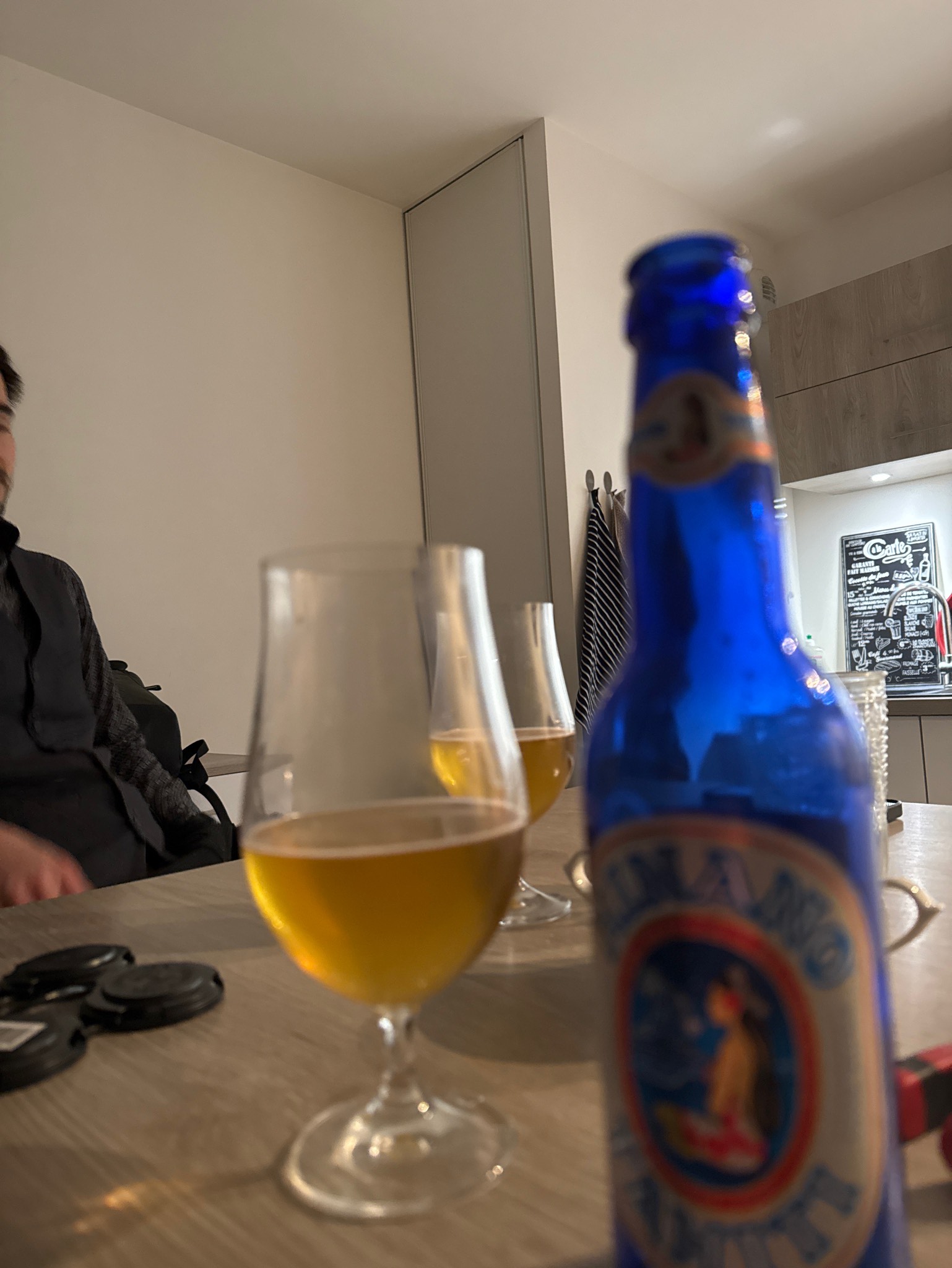 Hinano Blanche, France