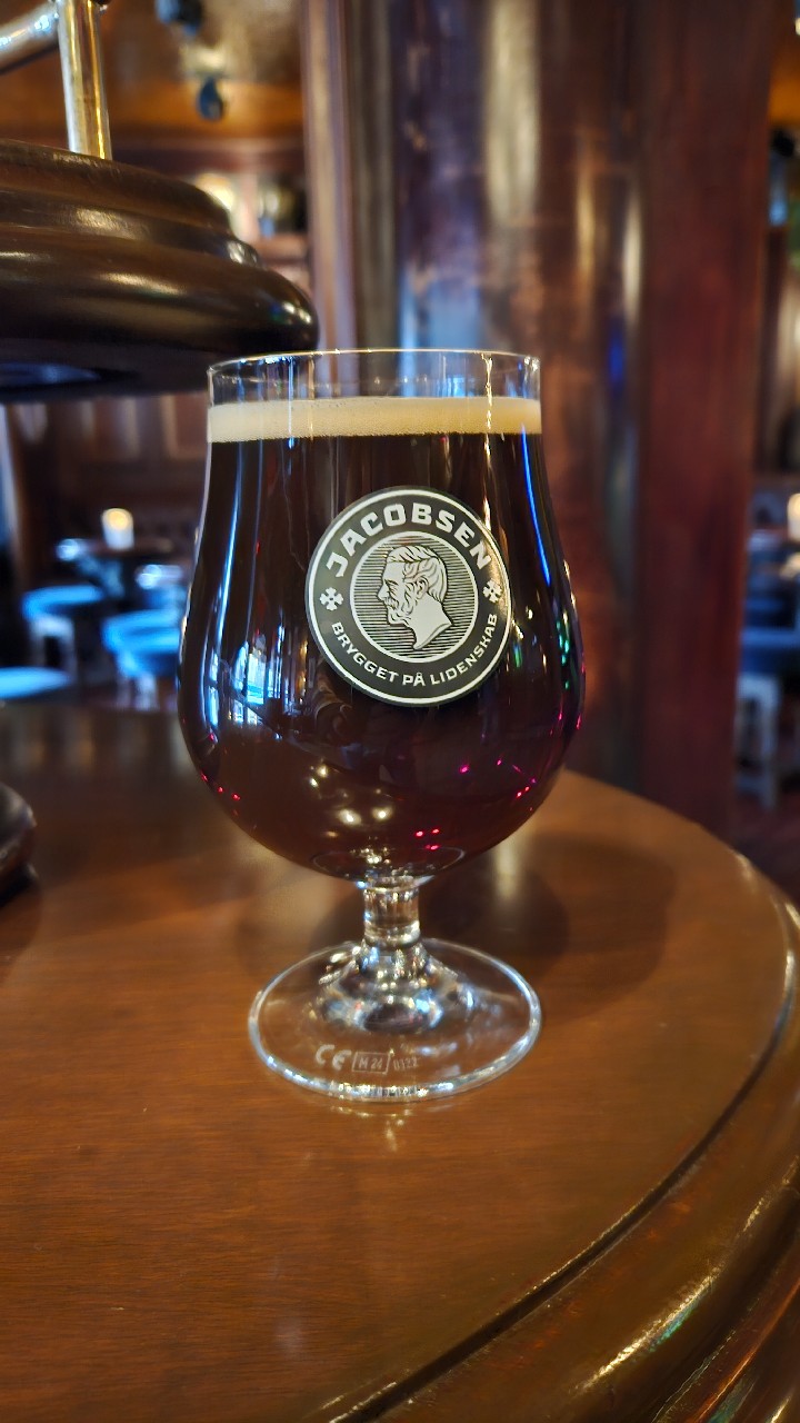 Jacobsen Brown Ale 4.7 %, Denmark