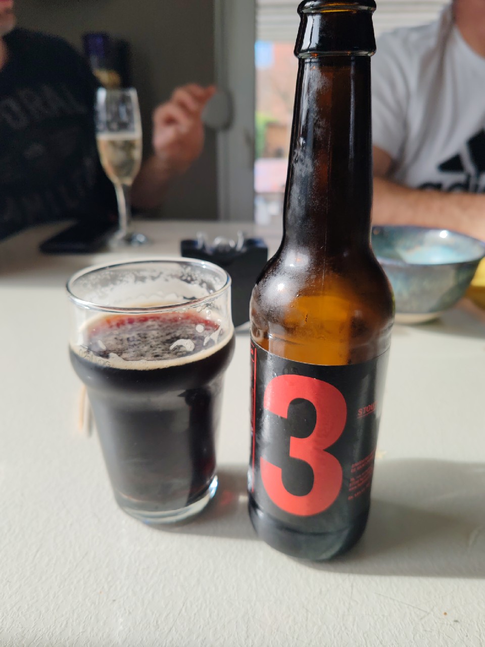 3 Stout, France