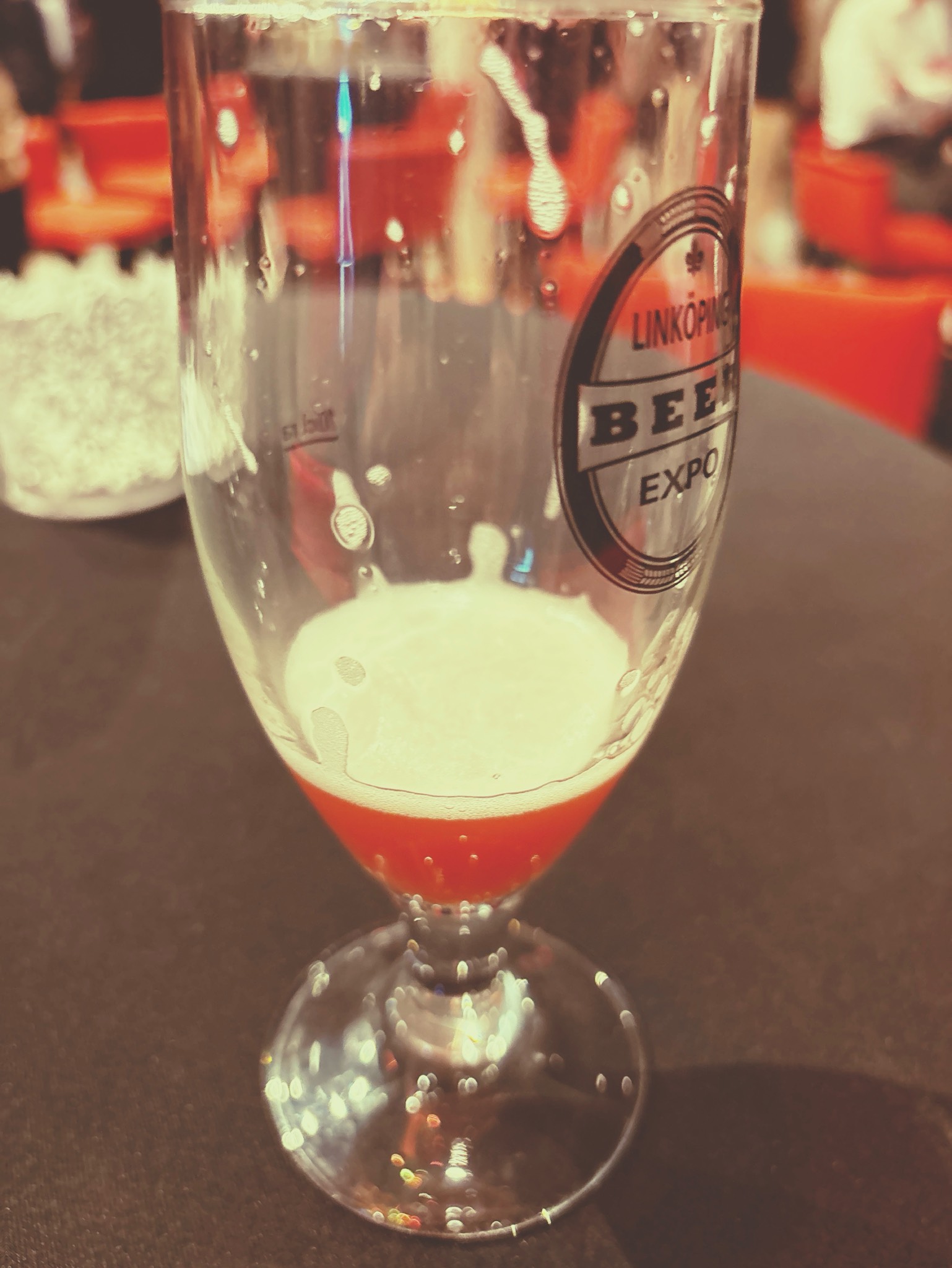 Hallon Lakrits, Sweden